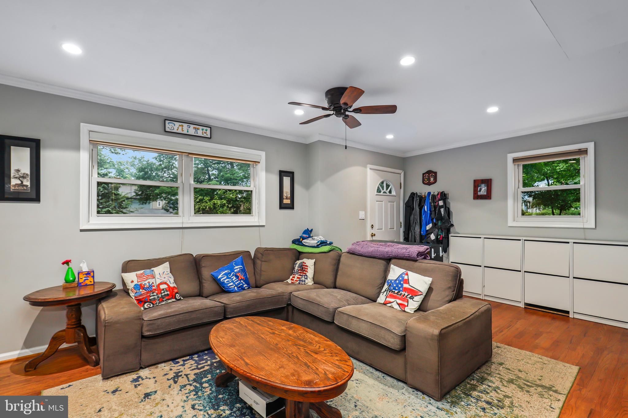 Real estate listing preview #3