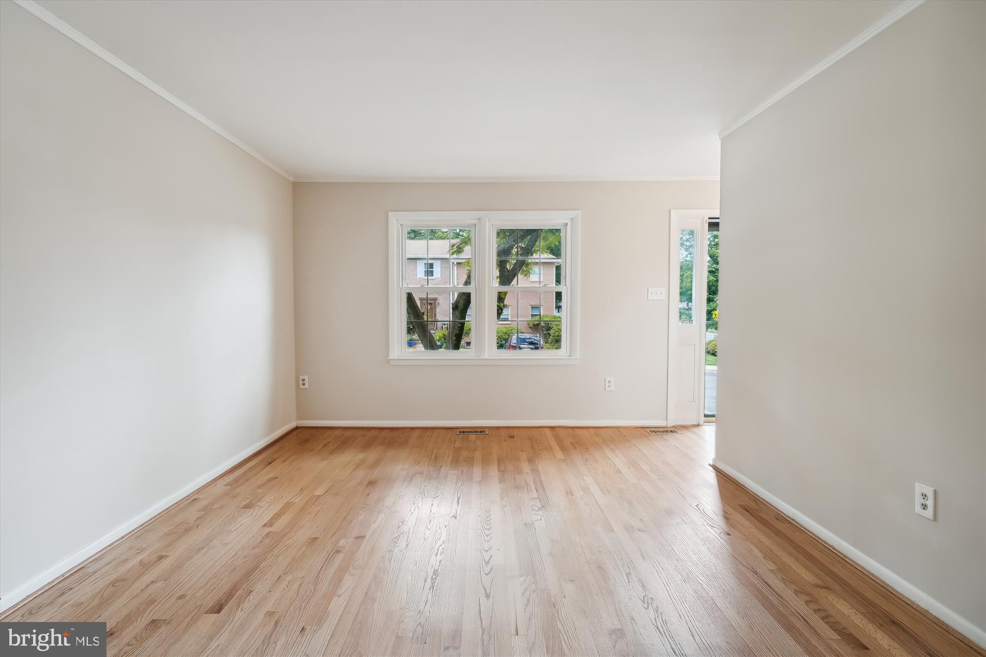 Real estate listing preview #15