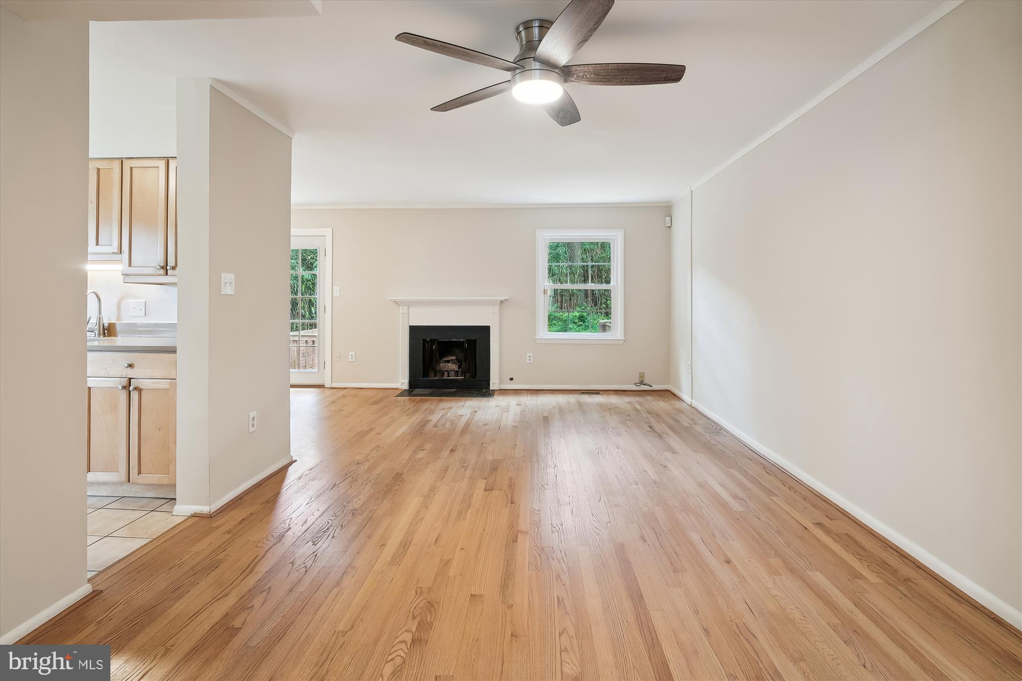 Real estate listing preview #4