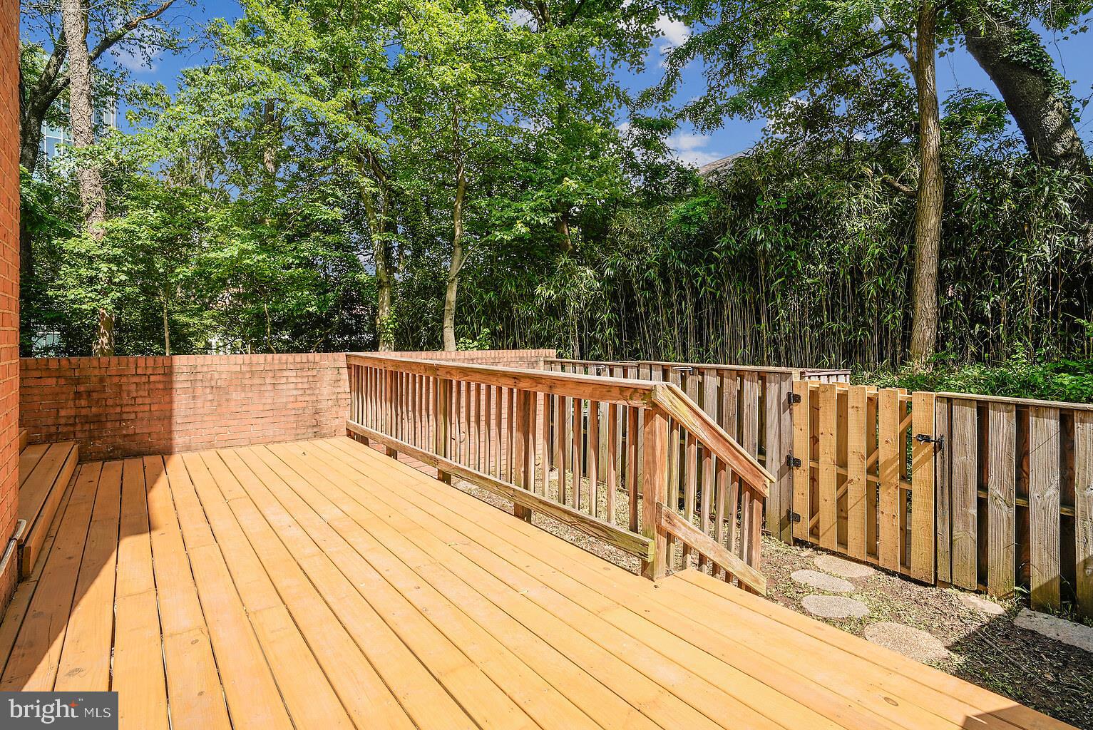 Real estate listing preview #6