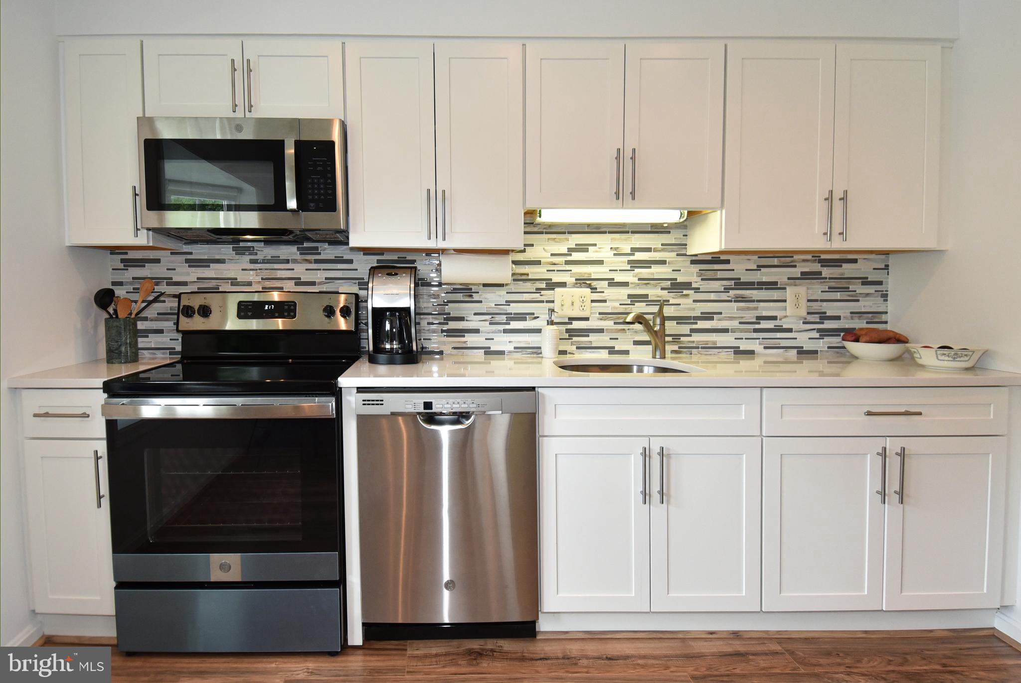 Real estate listing preview #16