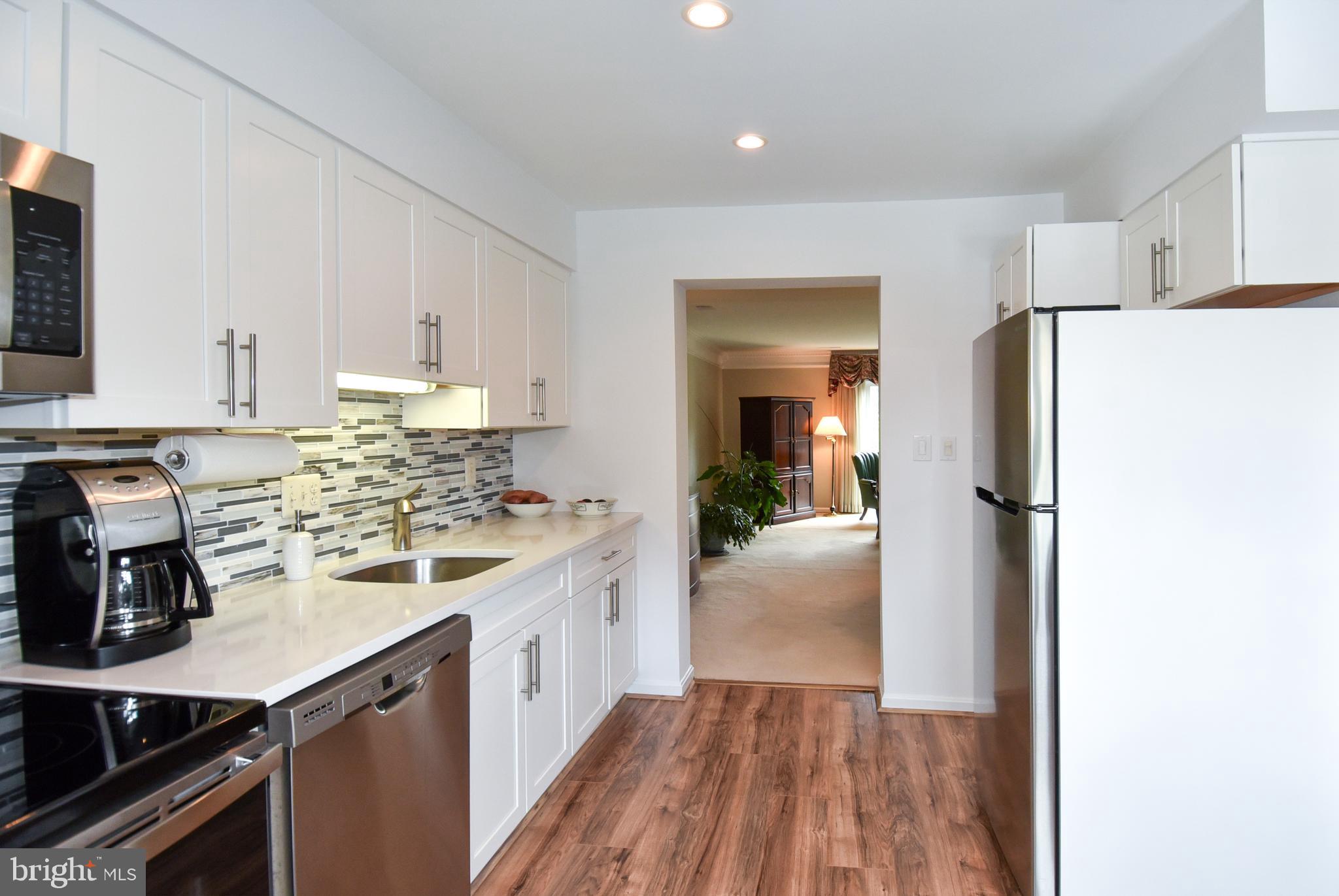 Real estate listing preview #18