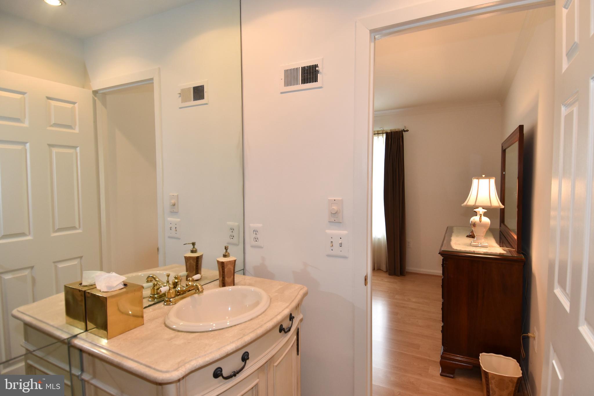 Real estate listing preview #27