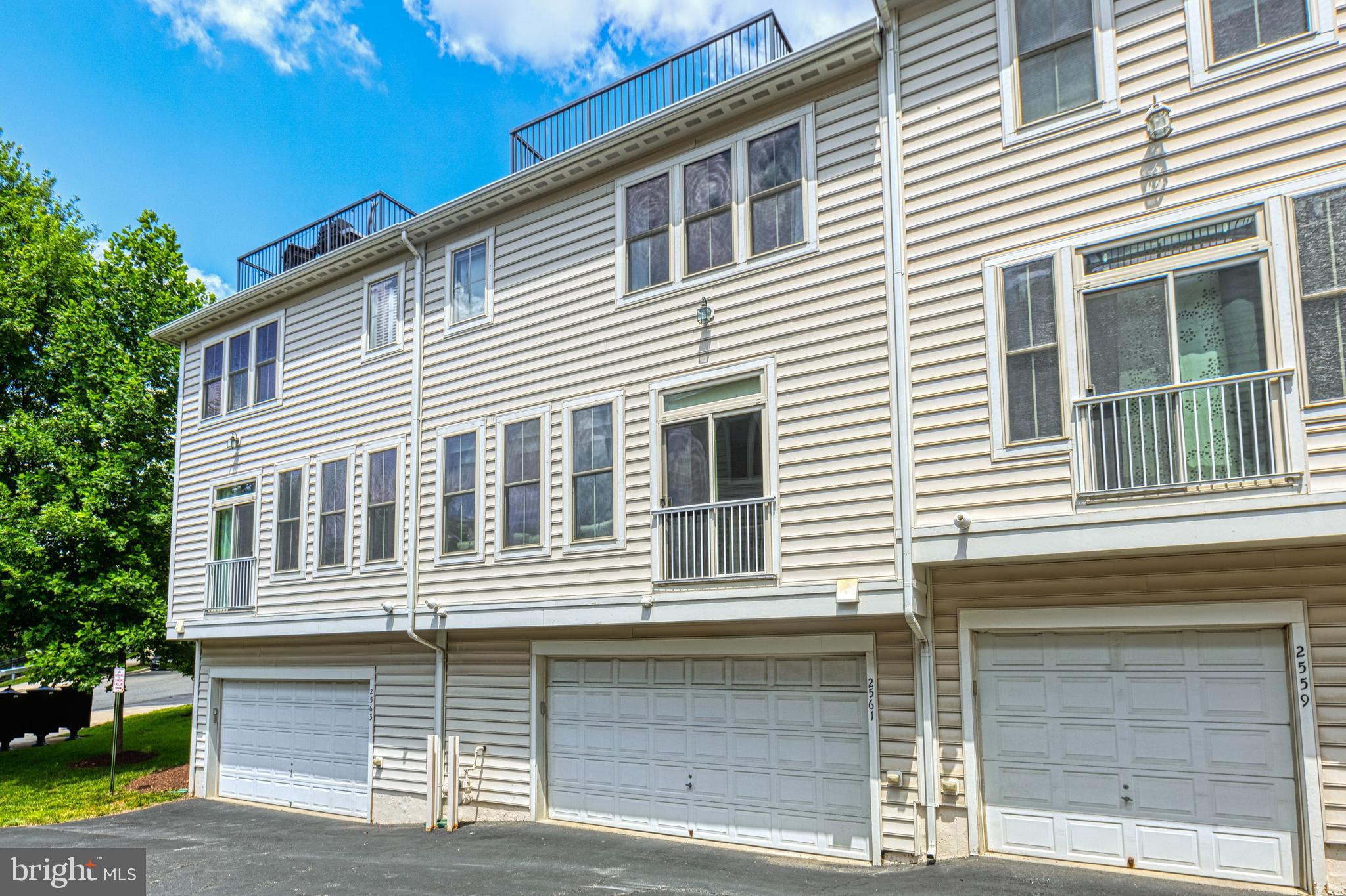 Real estate listing preview #32