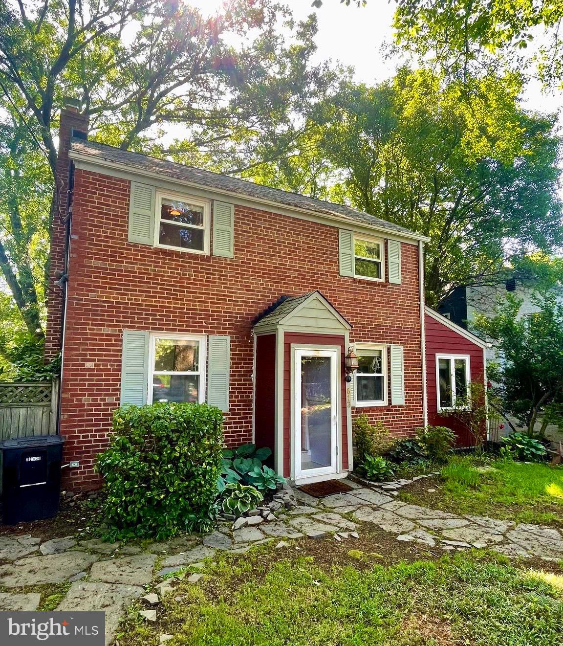 Real estate listing preview #6