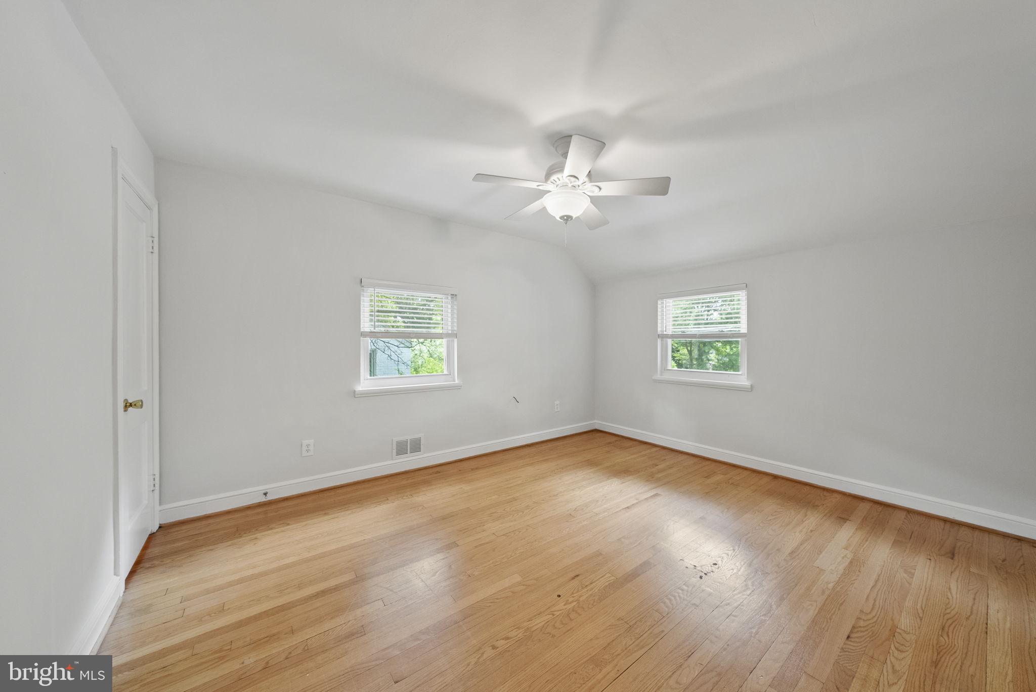 Real estate listing preview #23