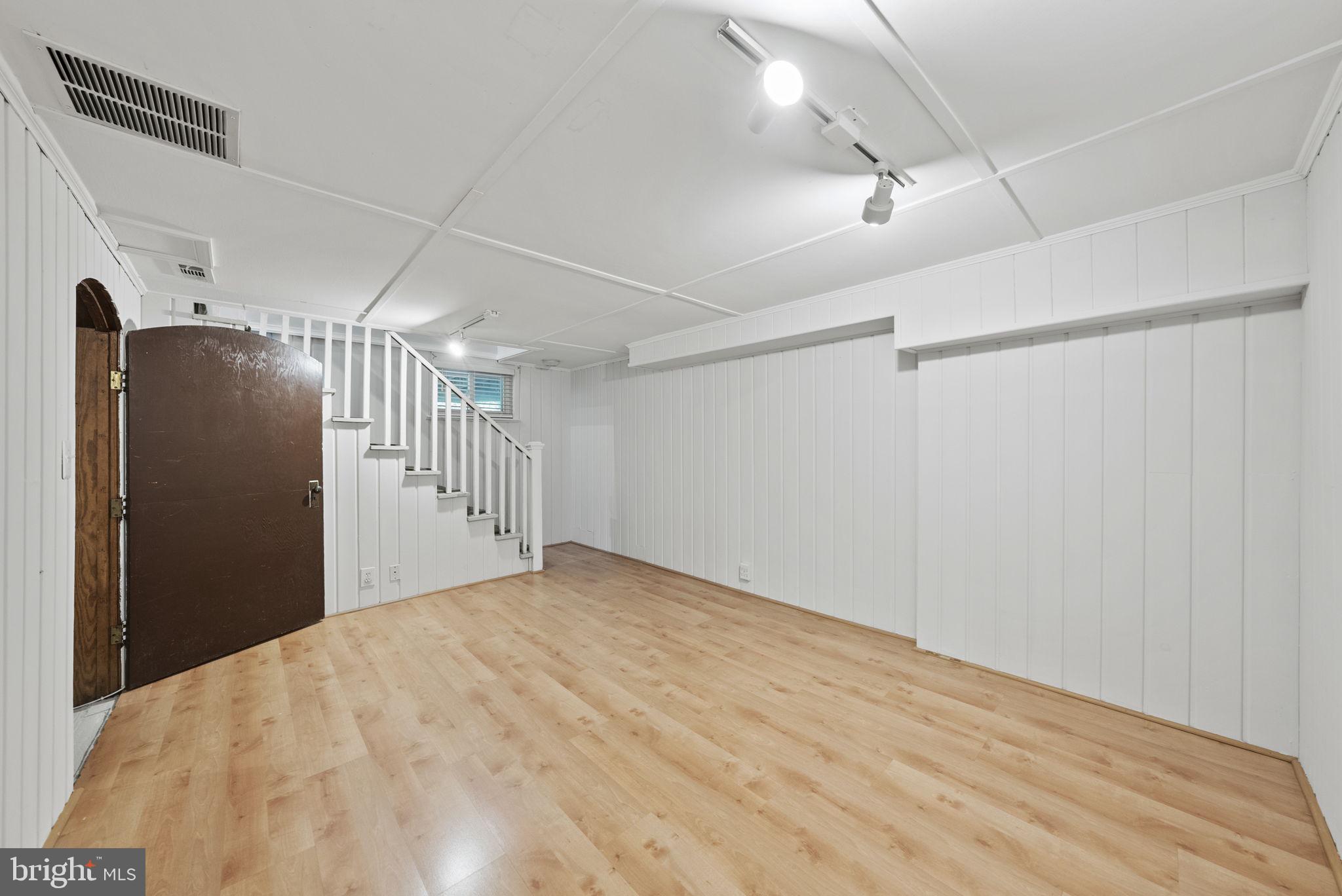 Real estate listing preview #33