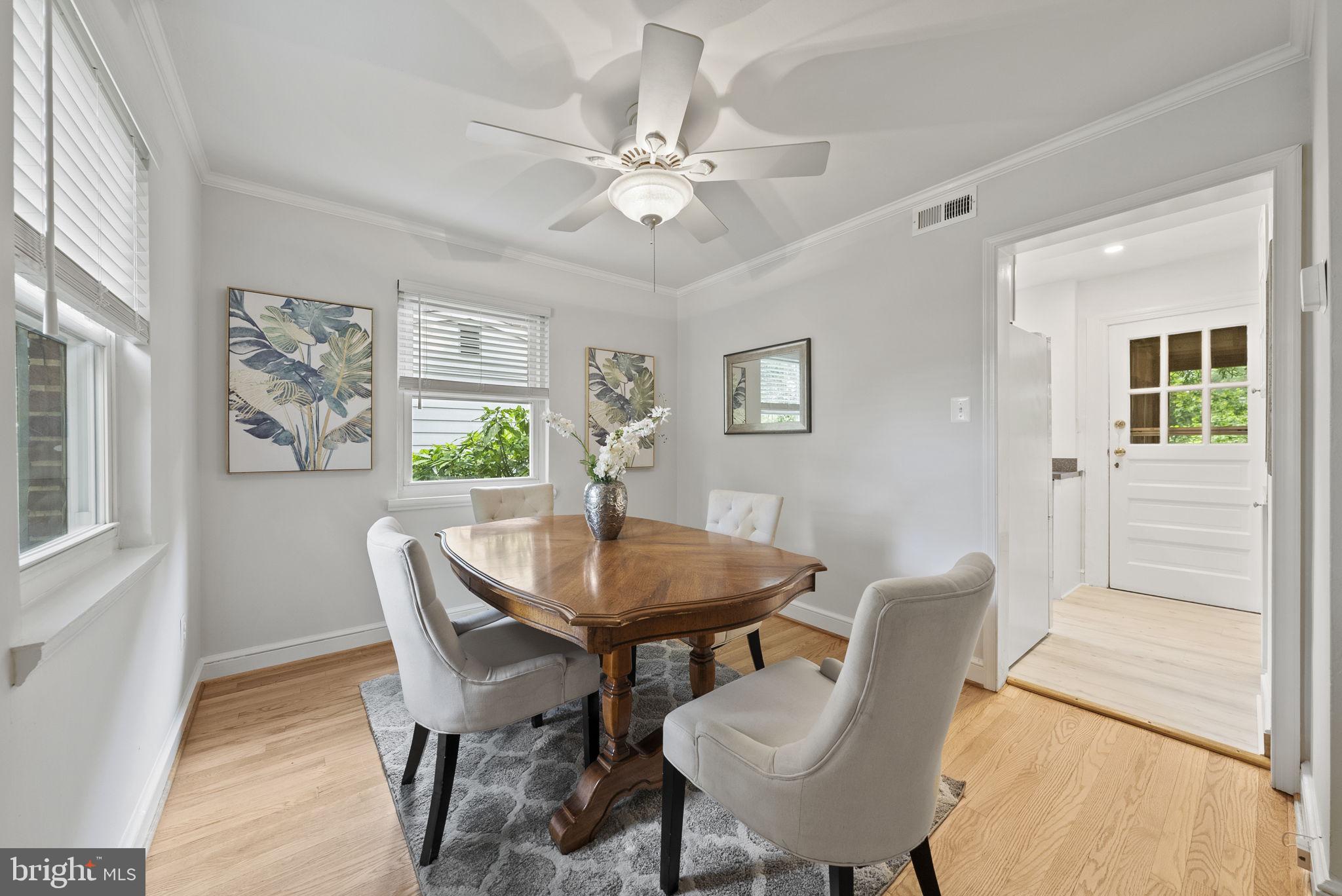 Real estate listing preview #12