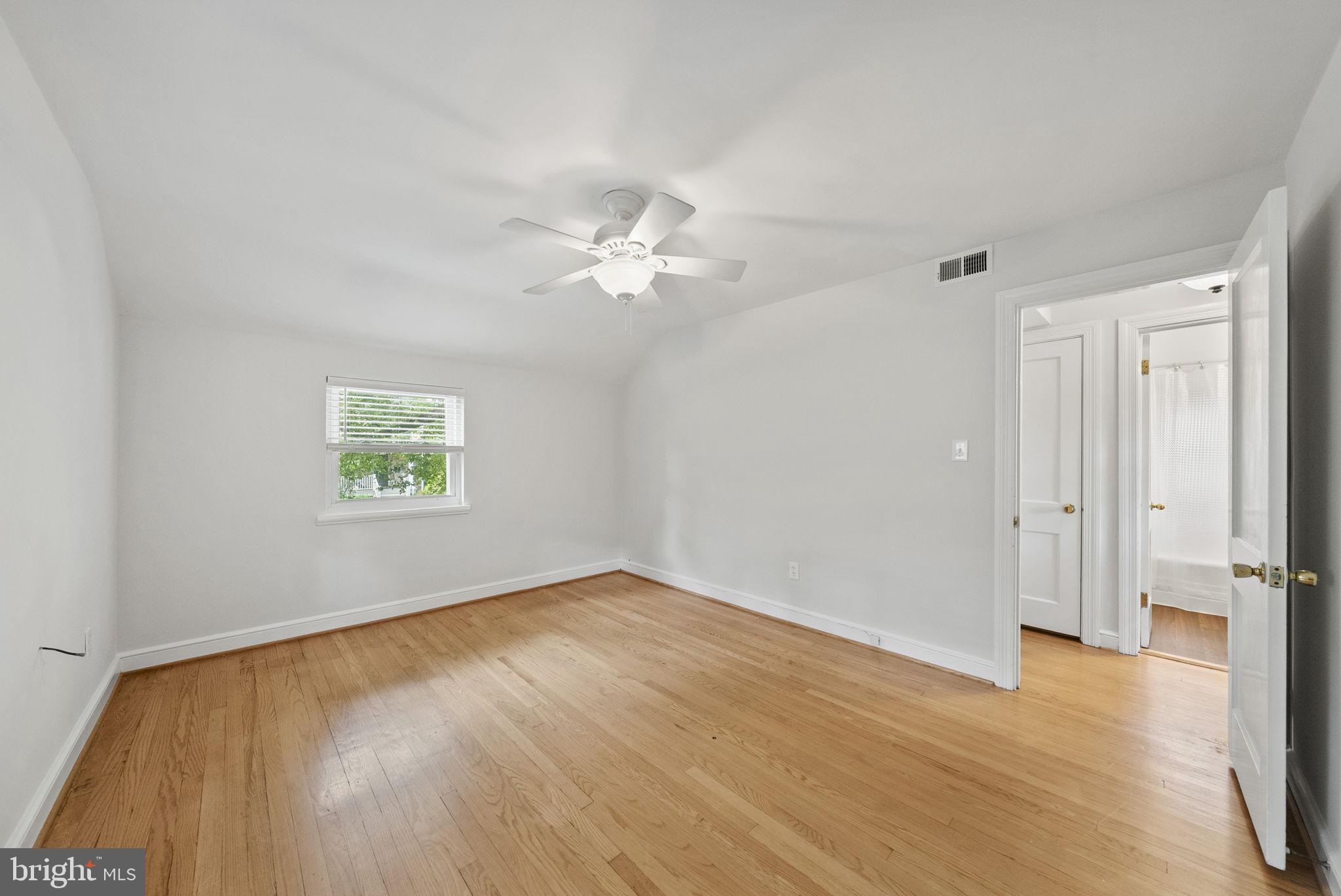 Real estate listing preview #26