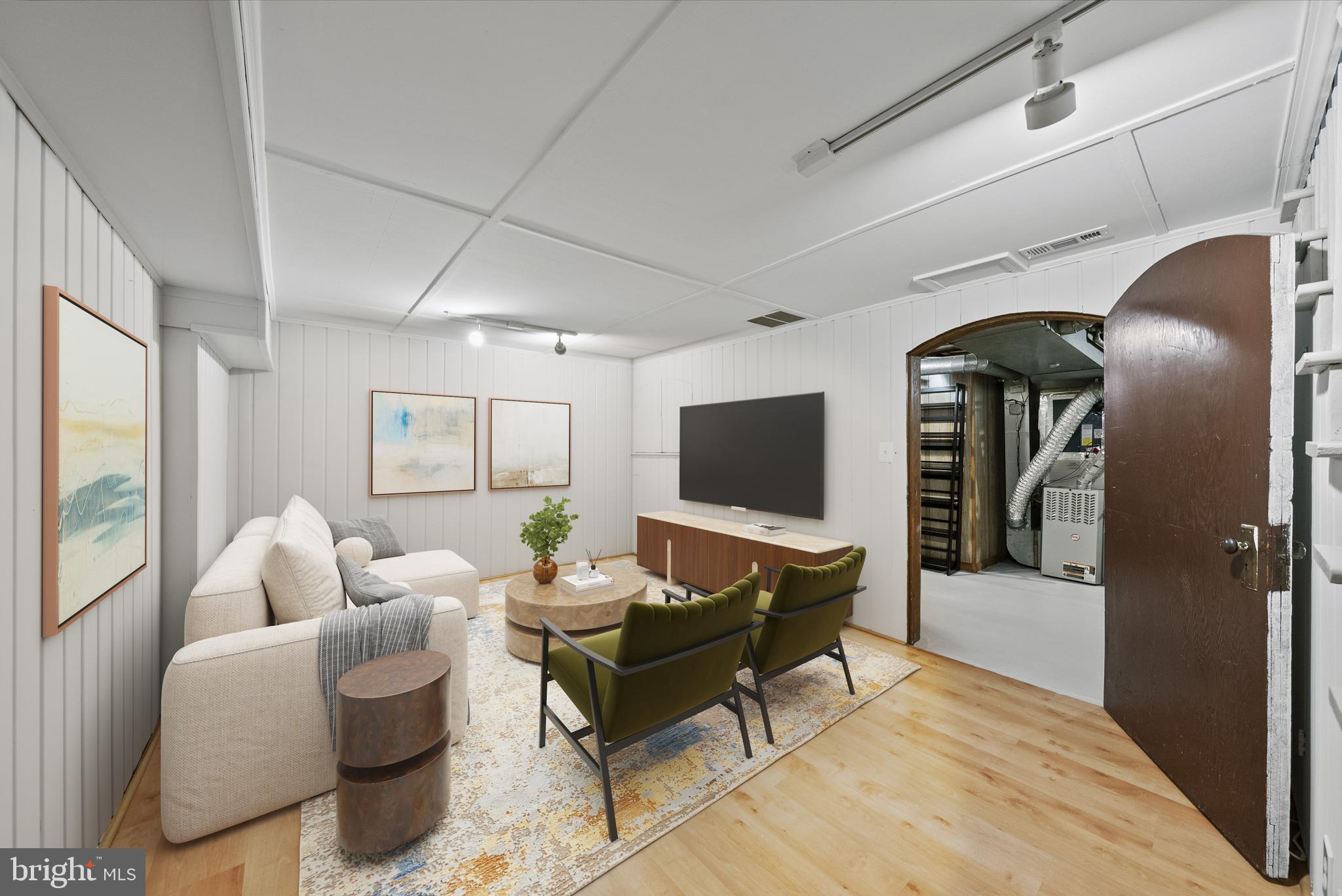 Real estate listing preview #32