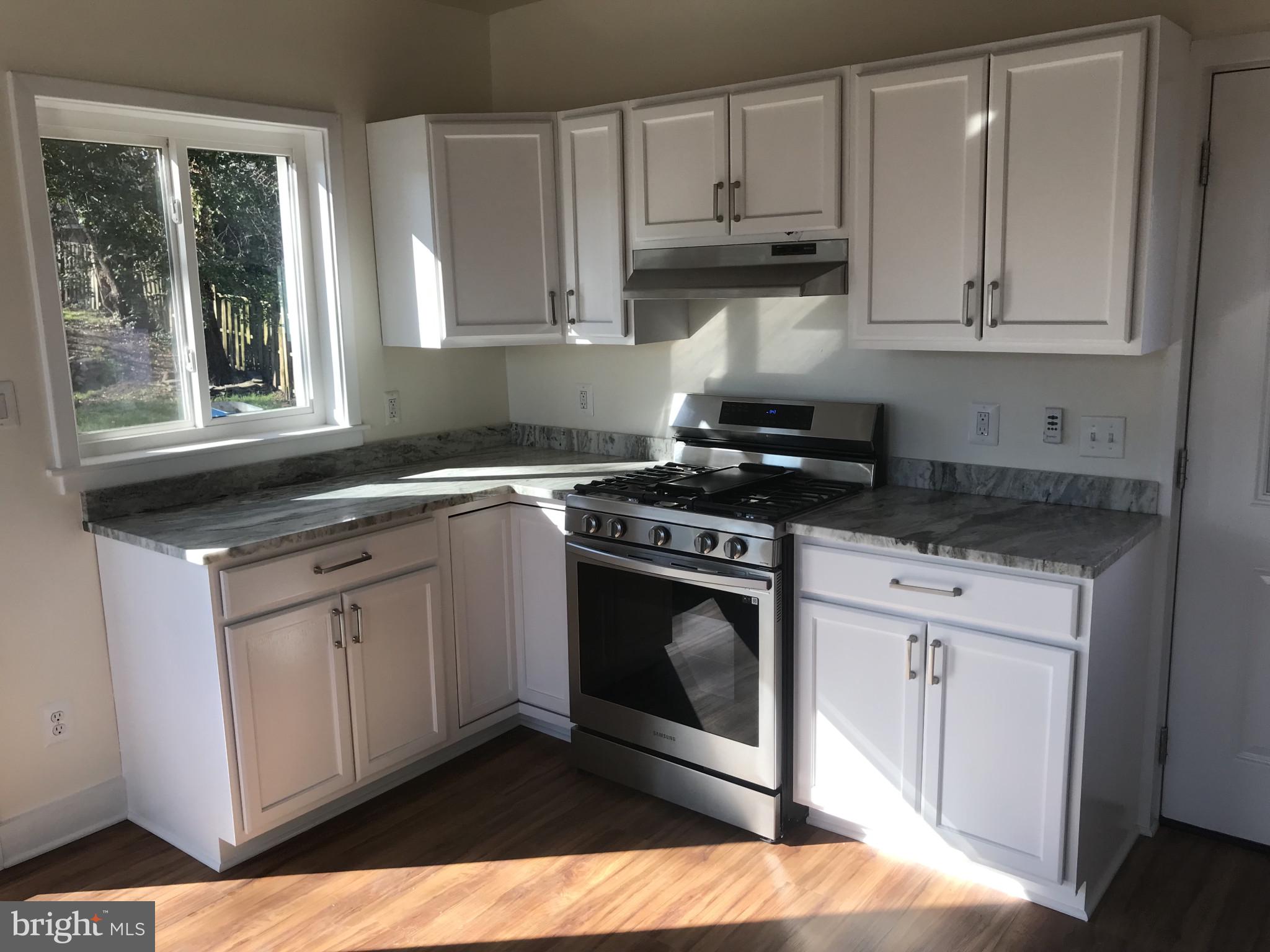 Real estate listing preview #22