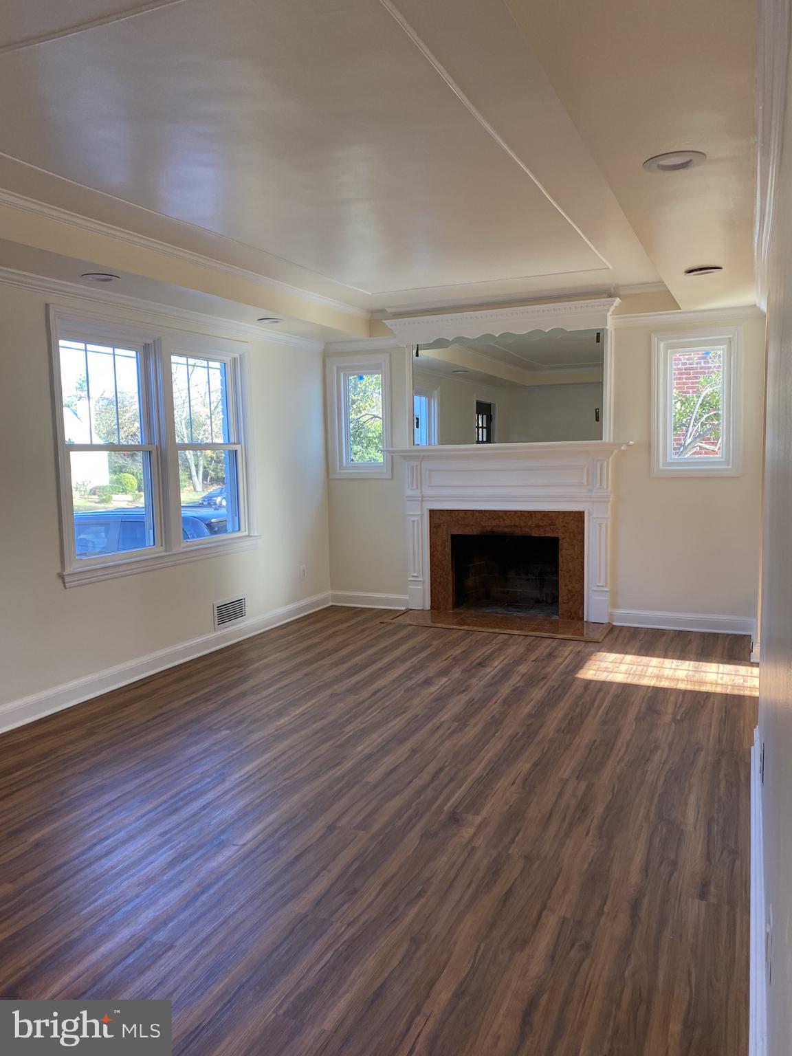 Real estate listing preview #4