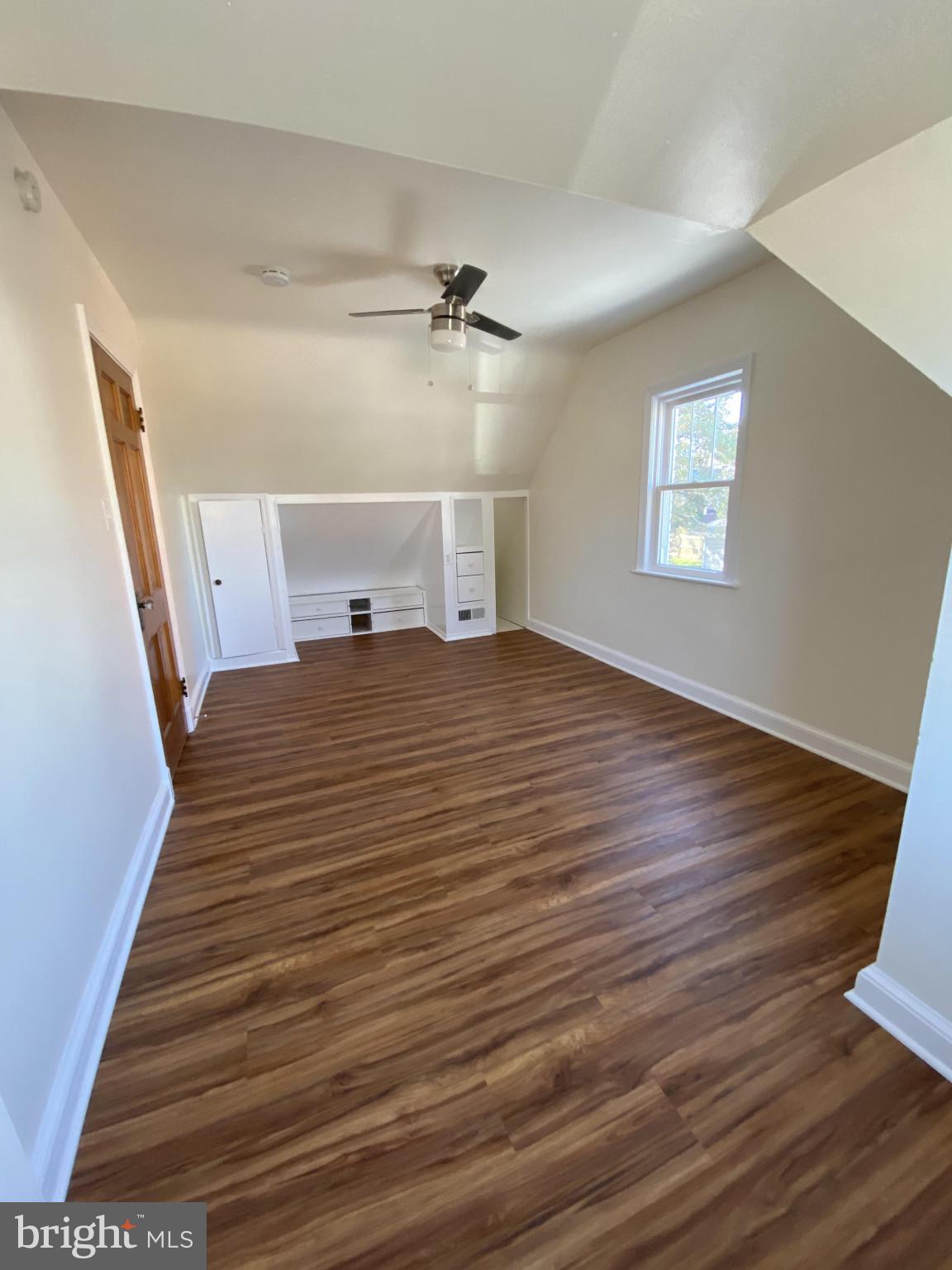 Real estate listing preview #9