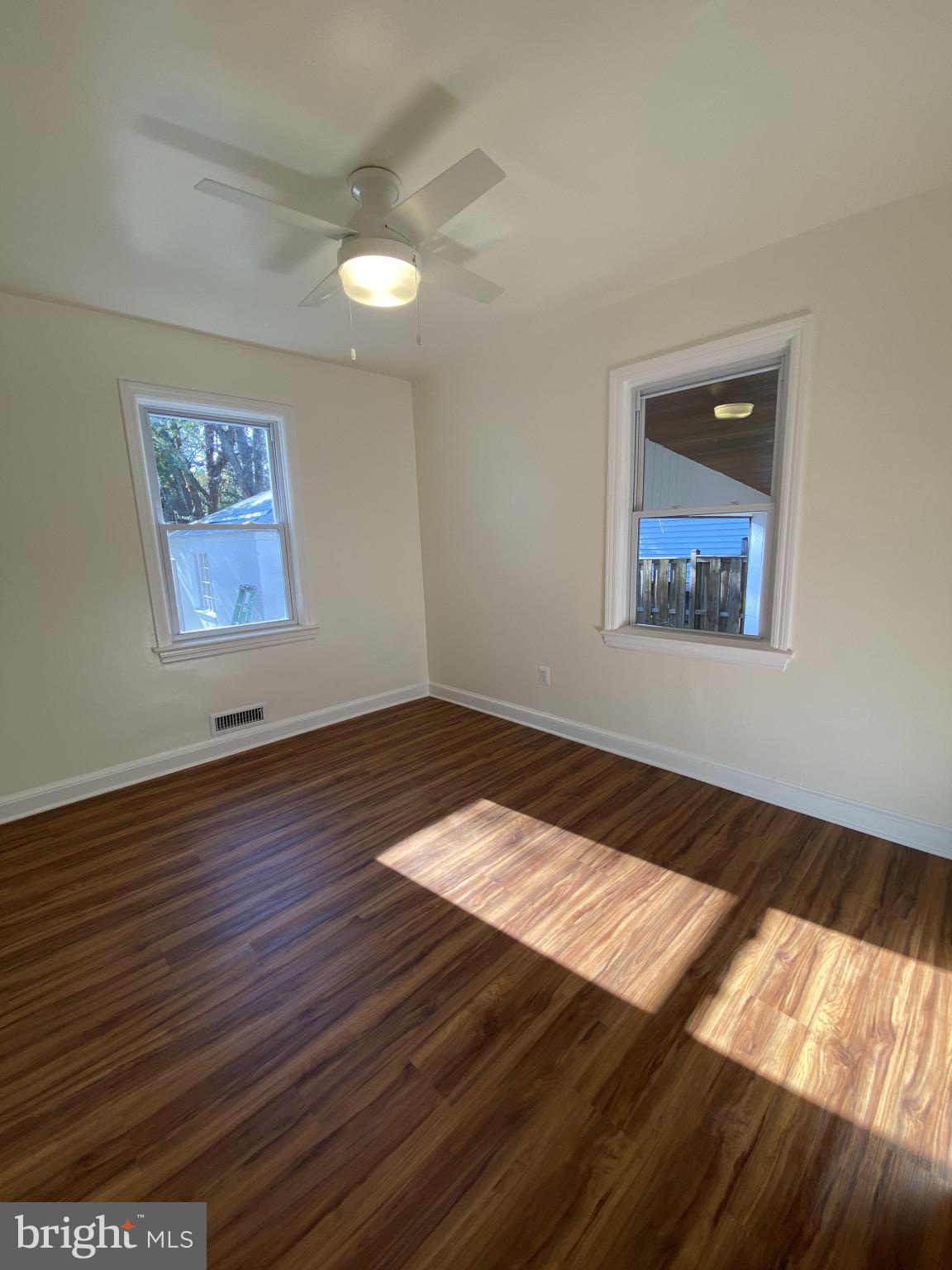 Real estate listing preview #7