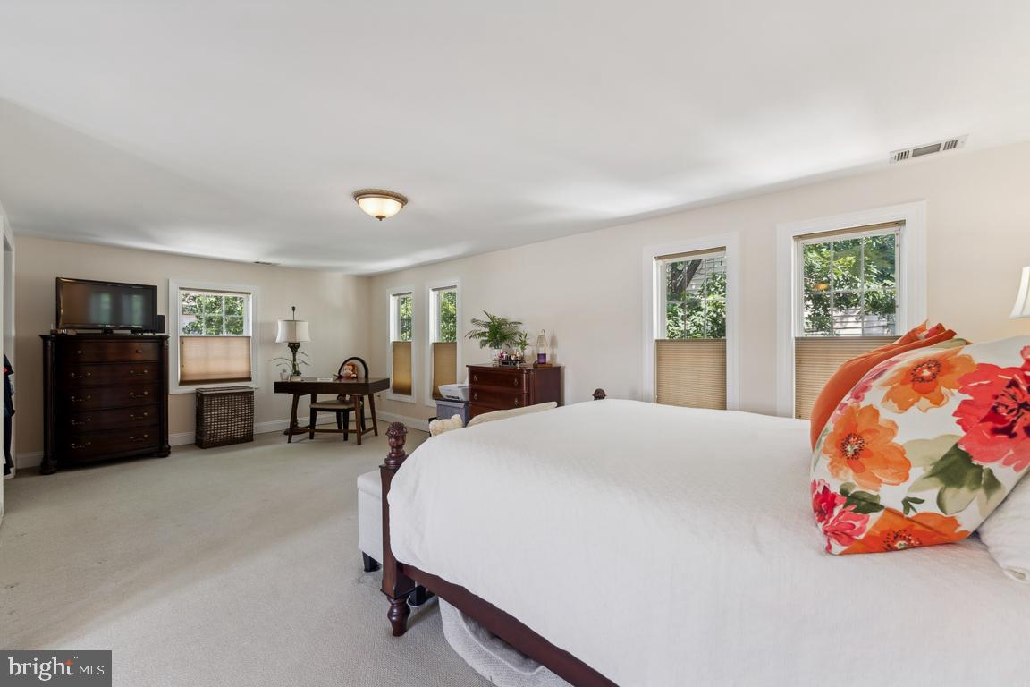 Real estate listing preview #29