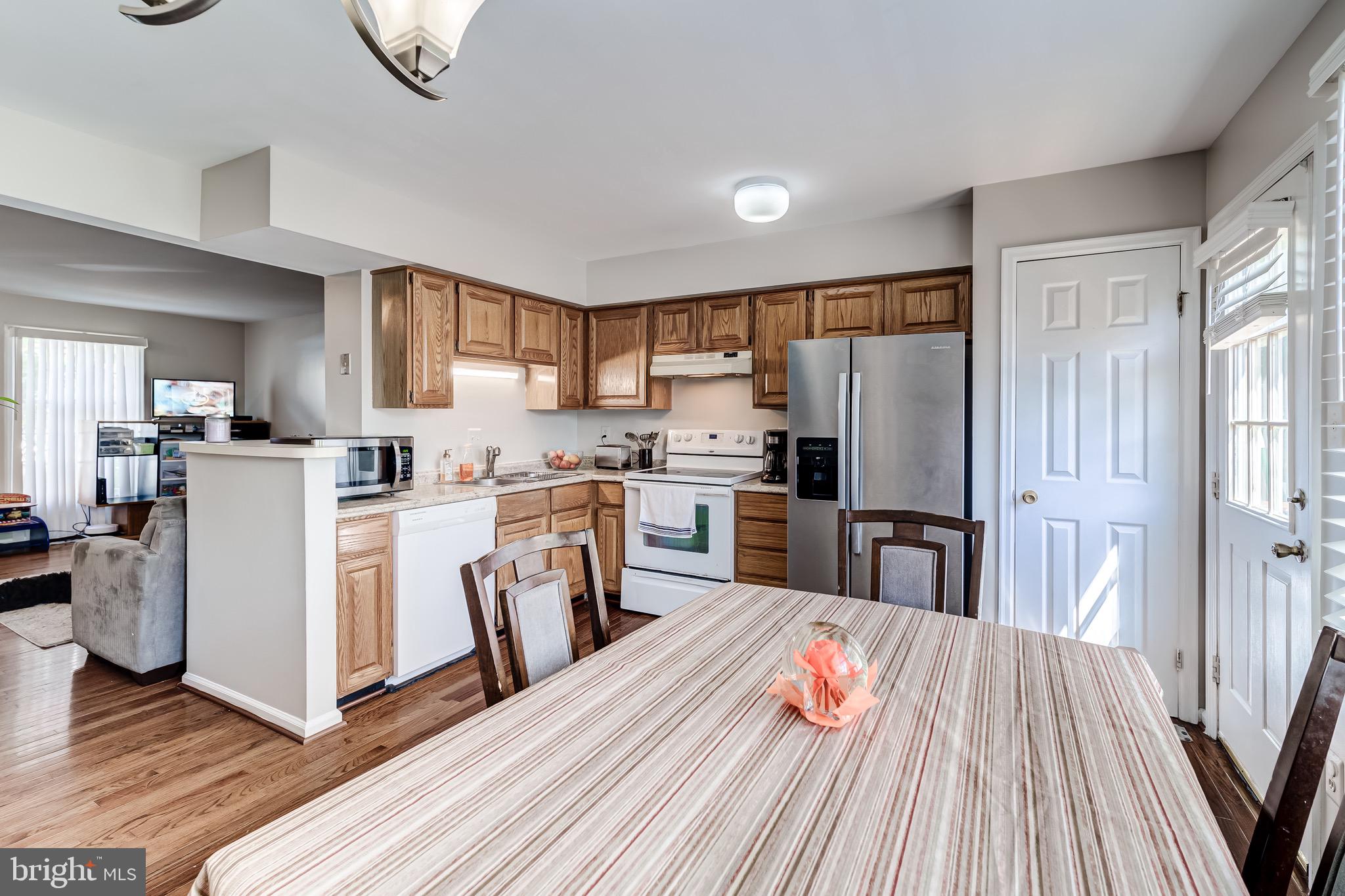 Real estate listing preview #6