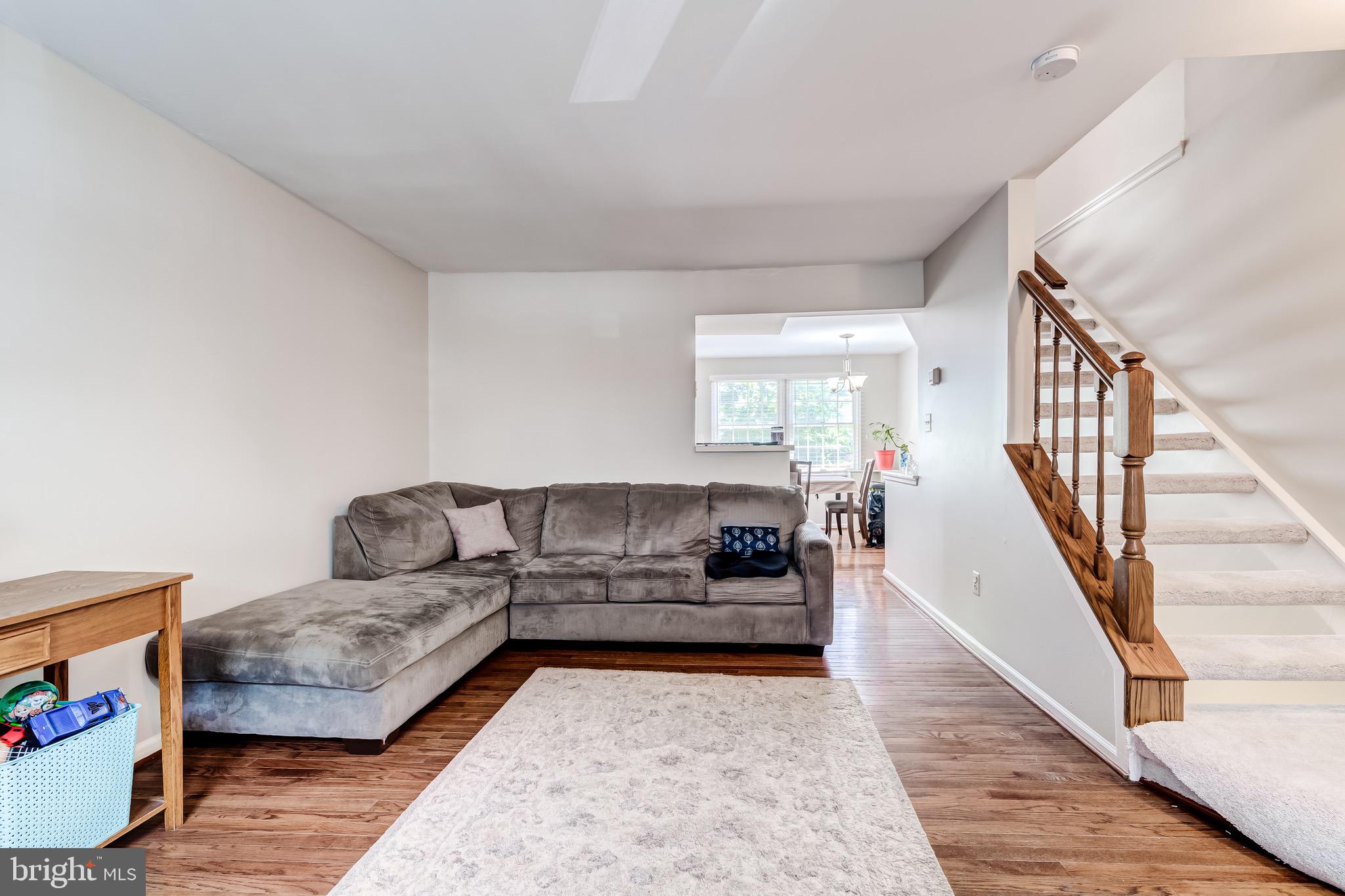 Real estate listing preview #14