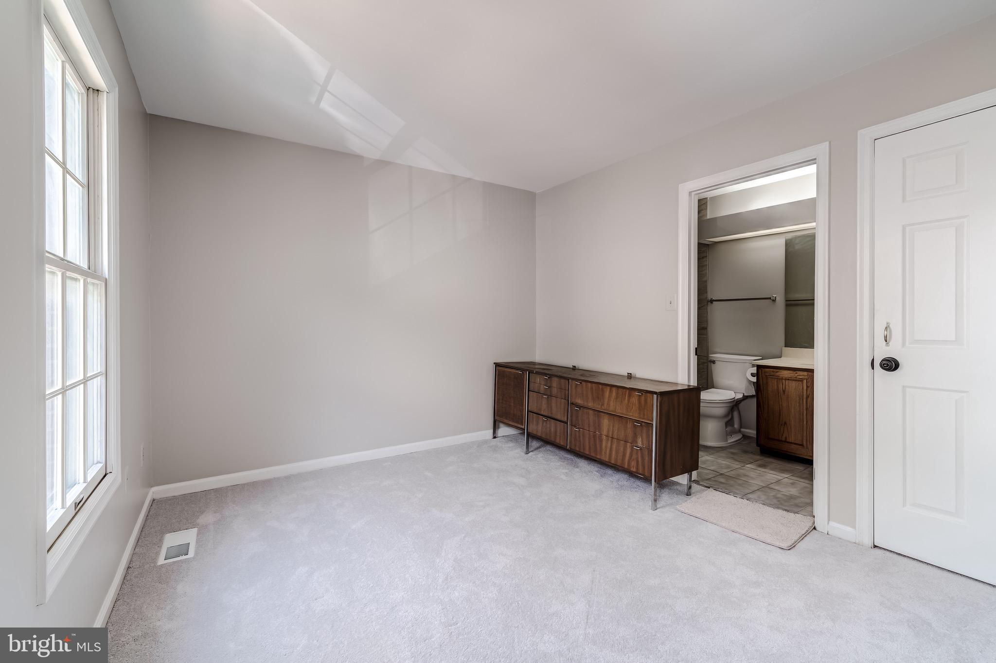 Real estate listing preview #22