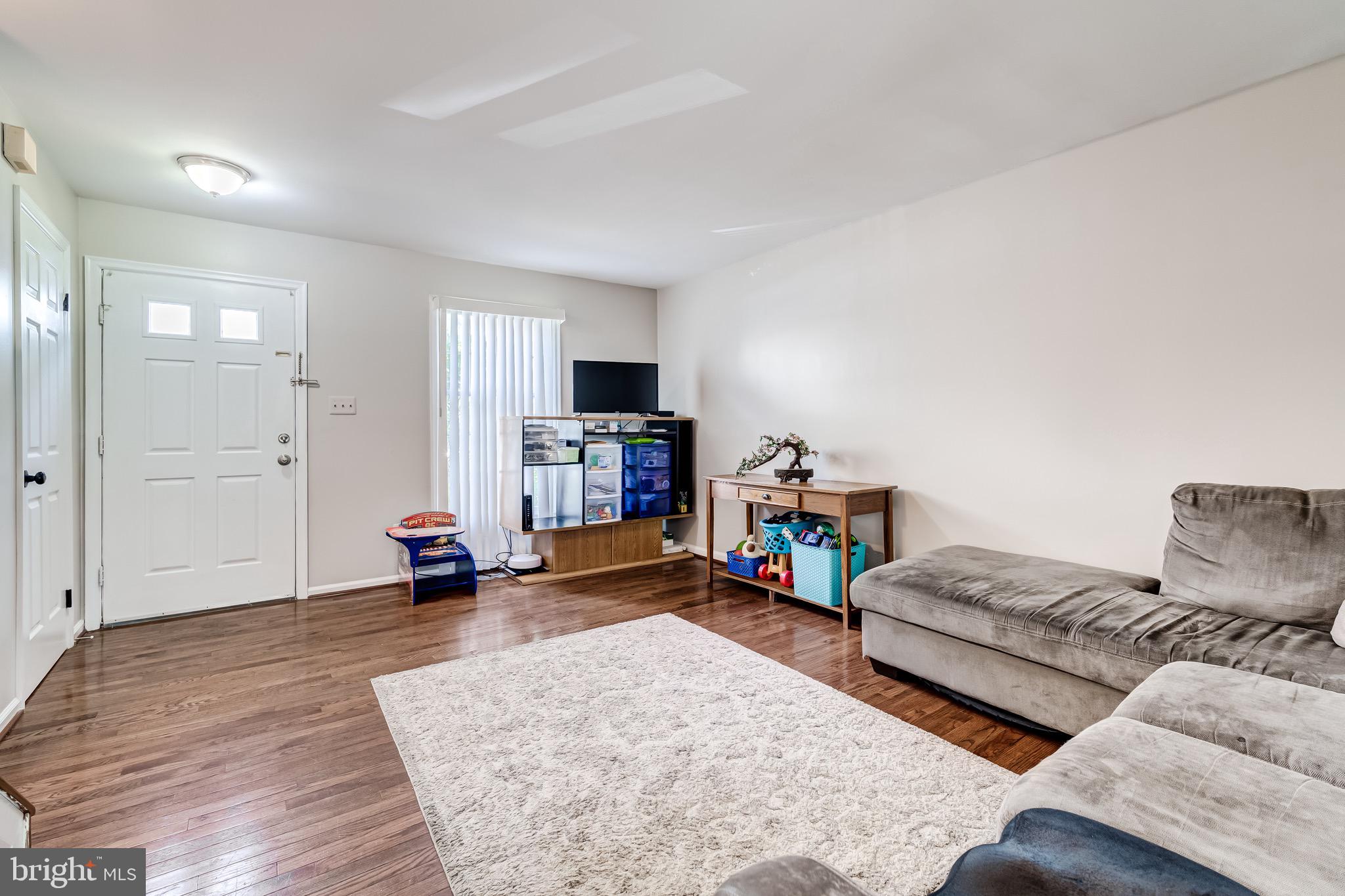 Real estate listing preview #17