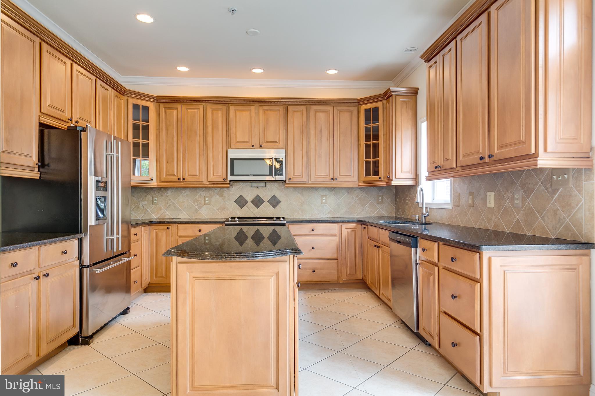 Real estate listing preview #25