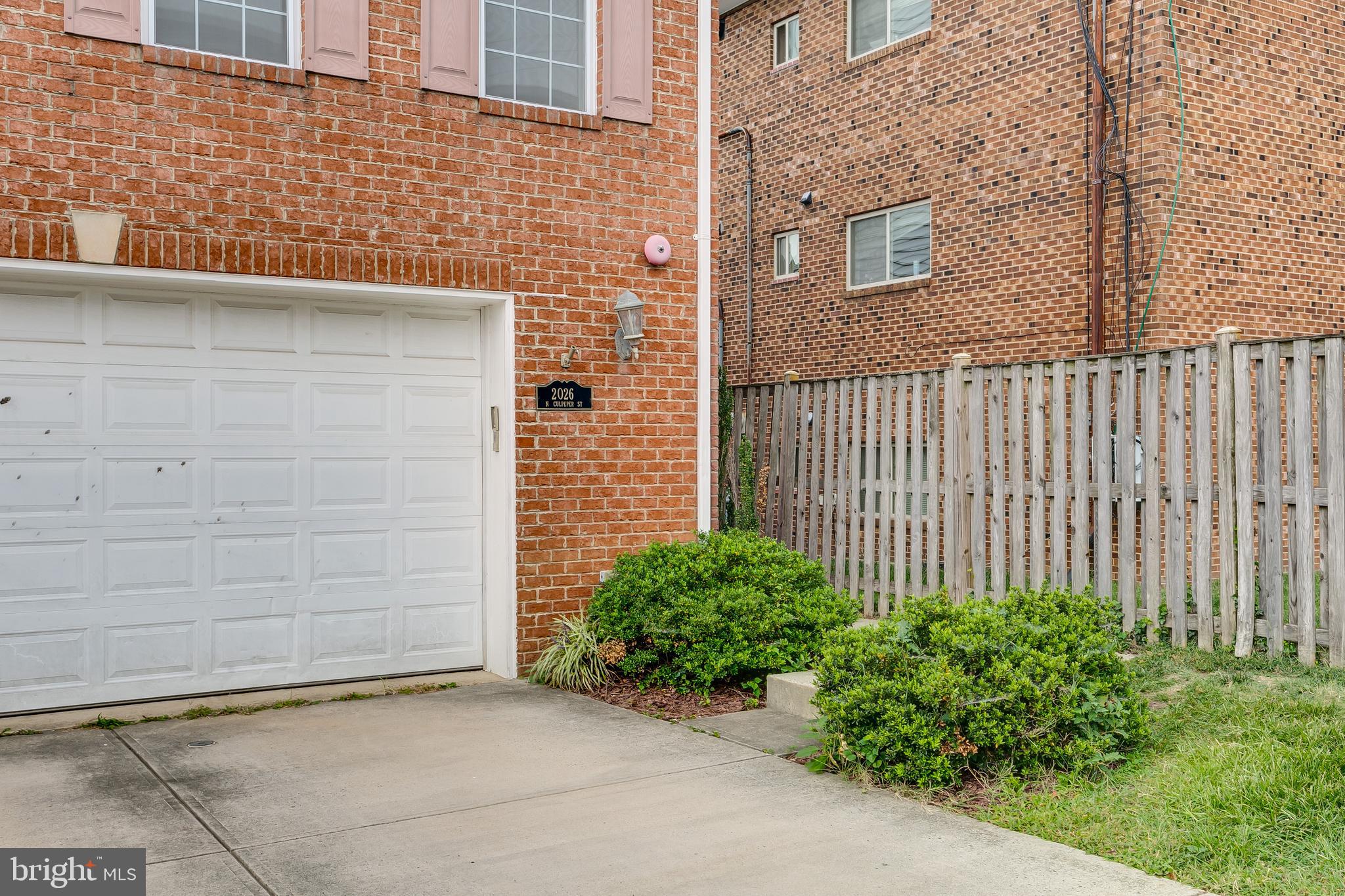 Real estate listing preview #5