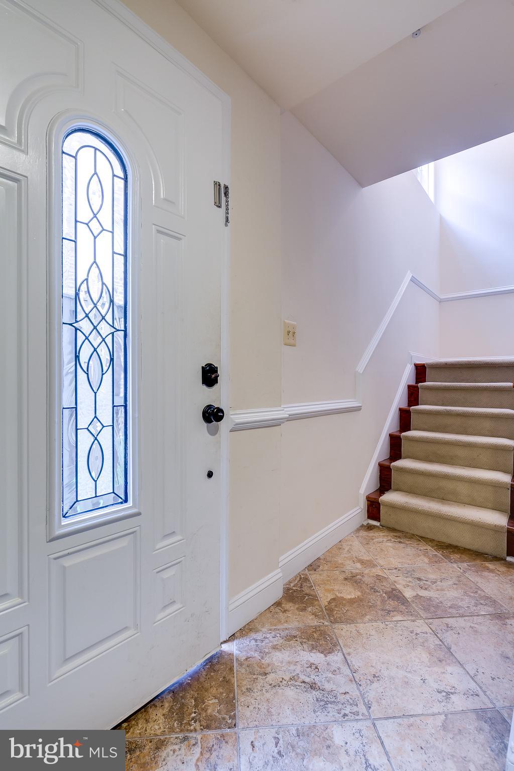 Real estate listing preview #8