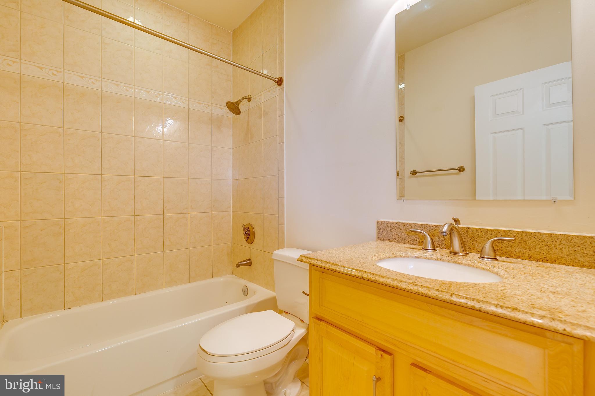 Real estate listing preview #12