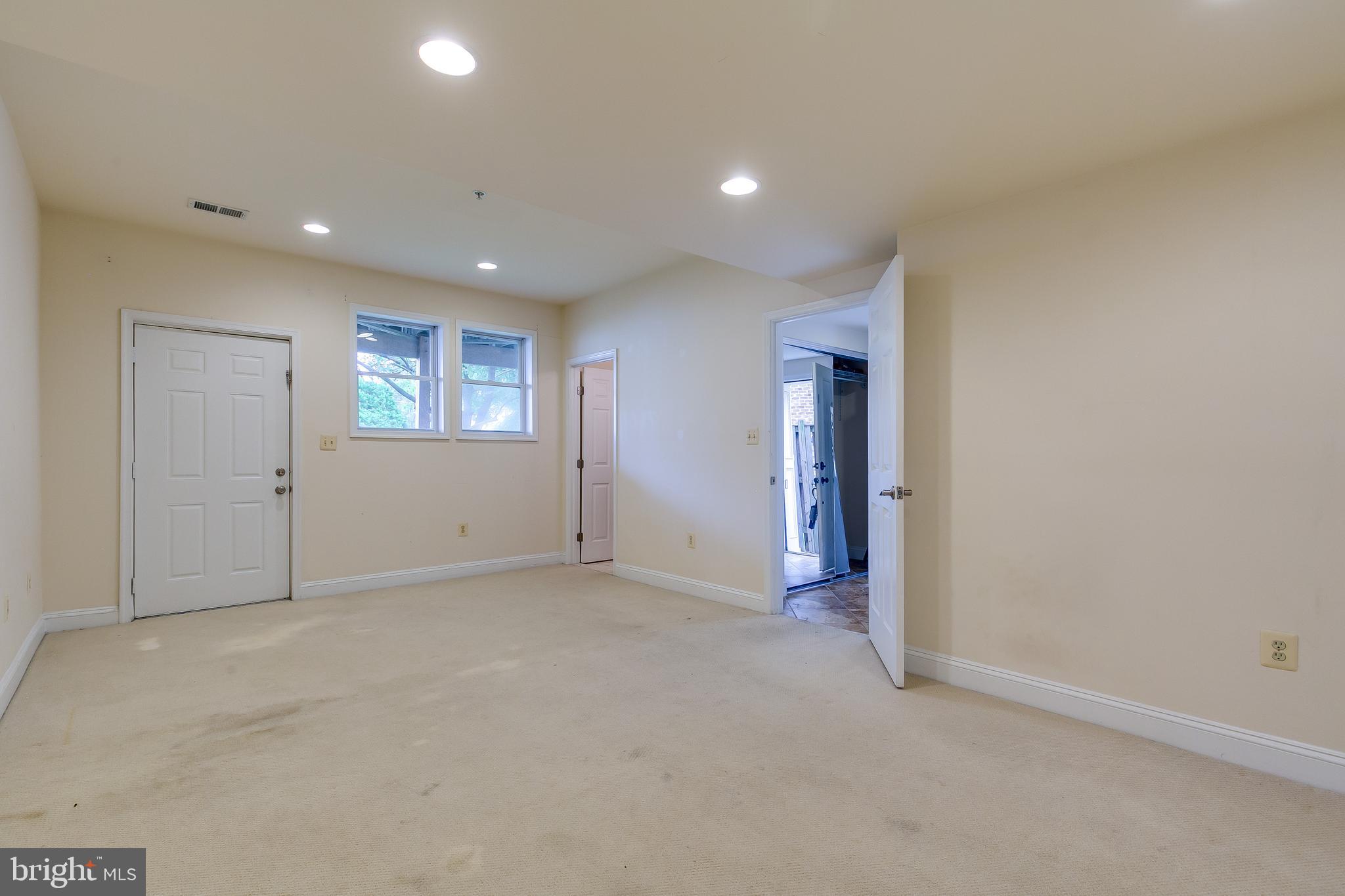 Real estate listing preview #13