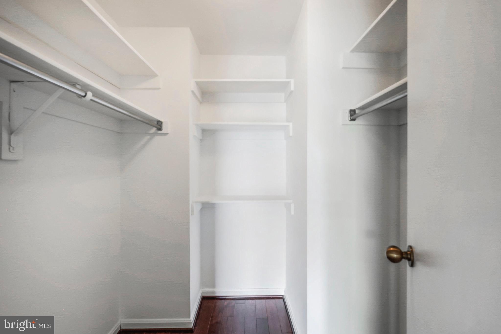 Real estate listing preview #14