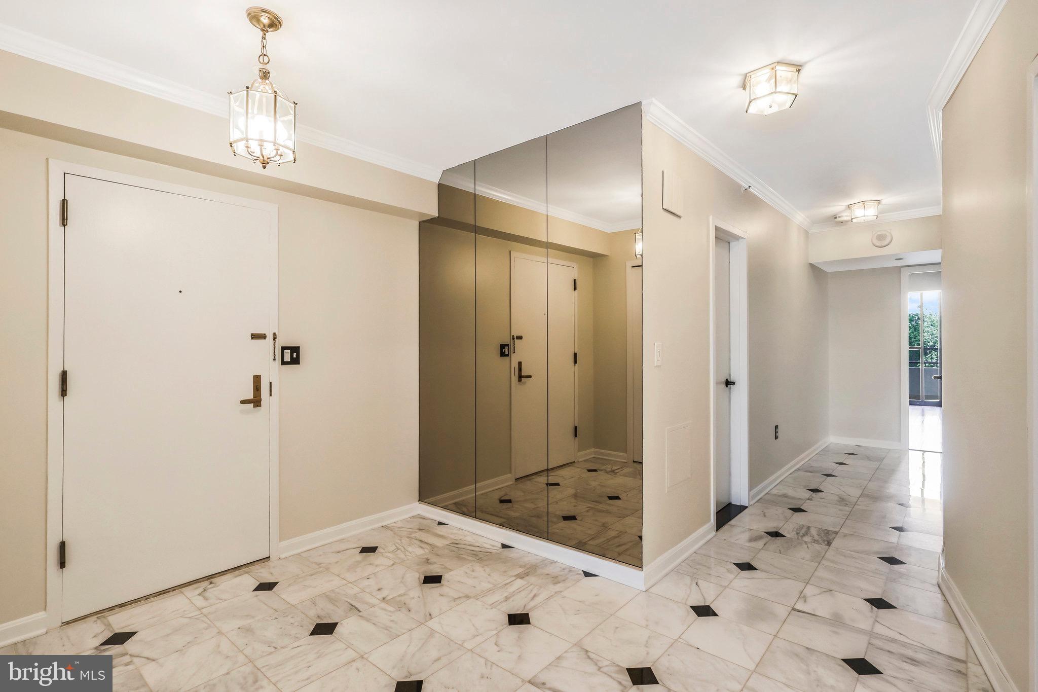 Real estate listing preview #4