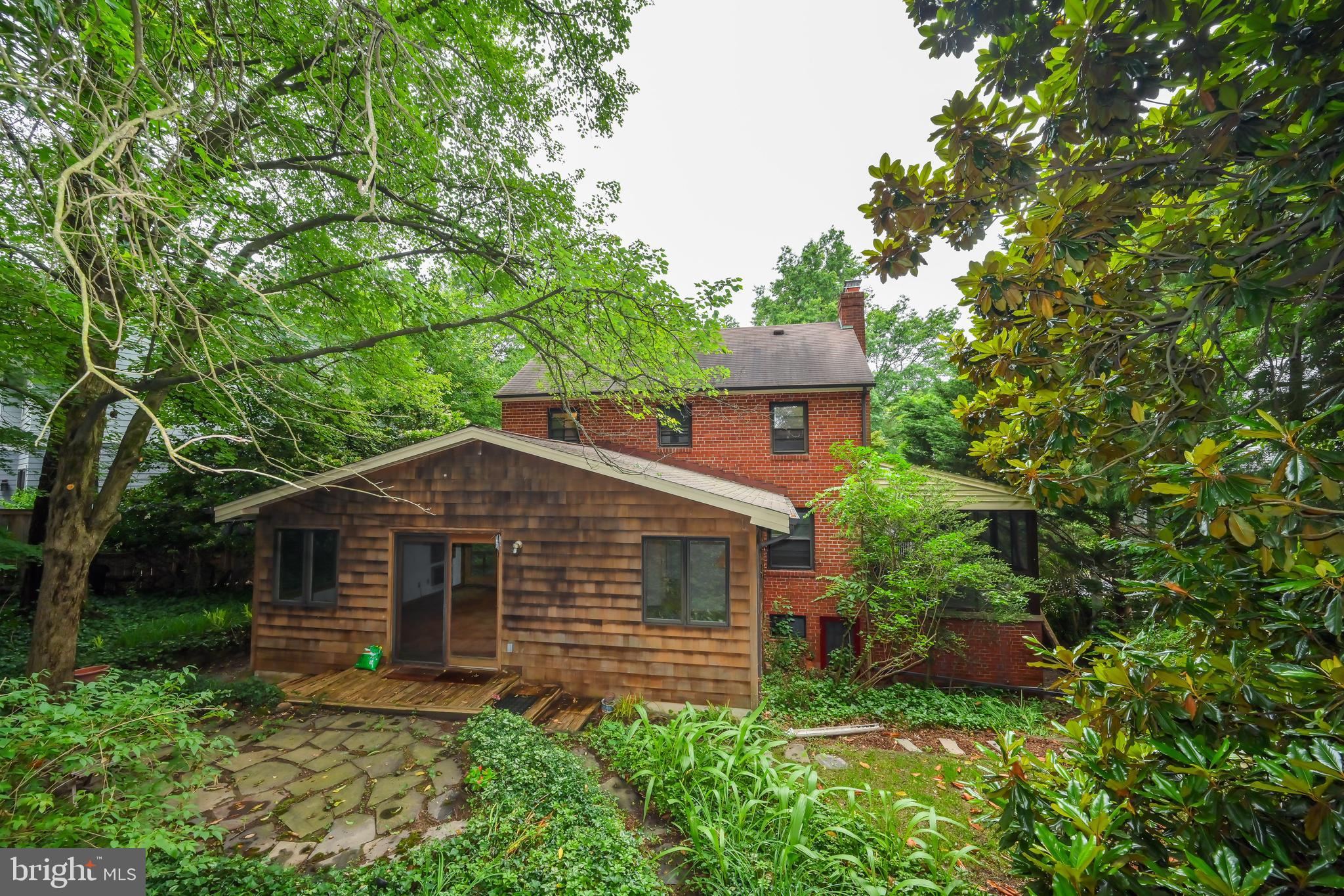 Real estate listing preview #9