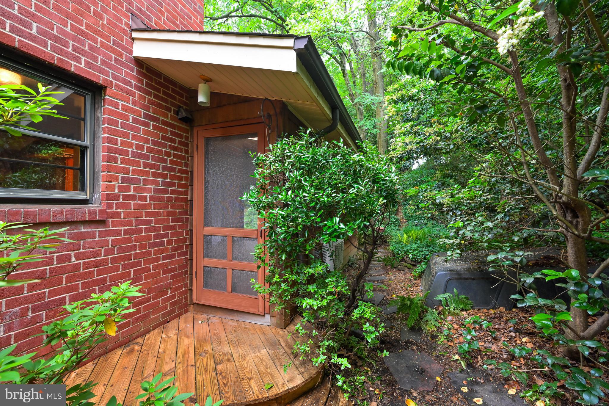 Real estate listing preview #13