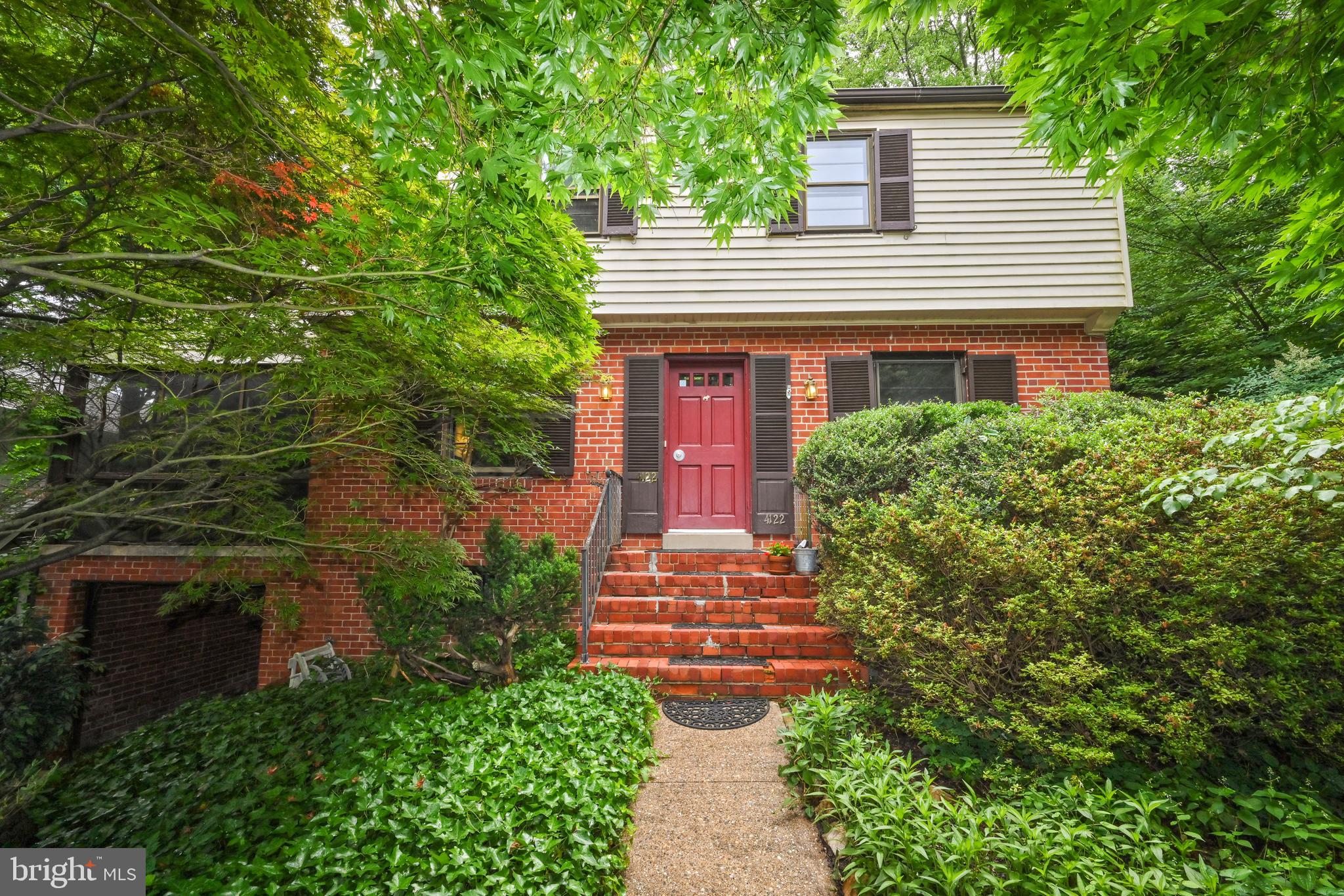 Real estate listing preview #6