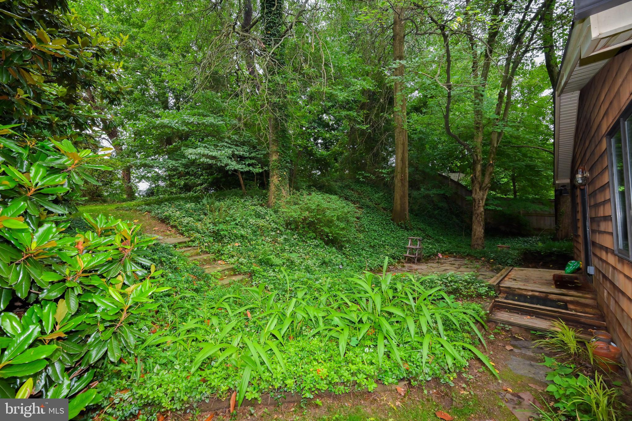 Real estate listing preview #11