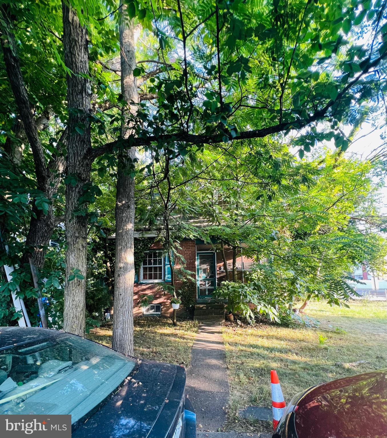 Real estate listing preview #1