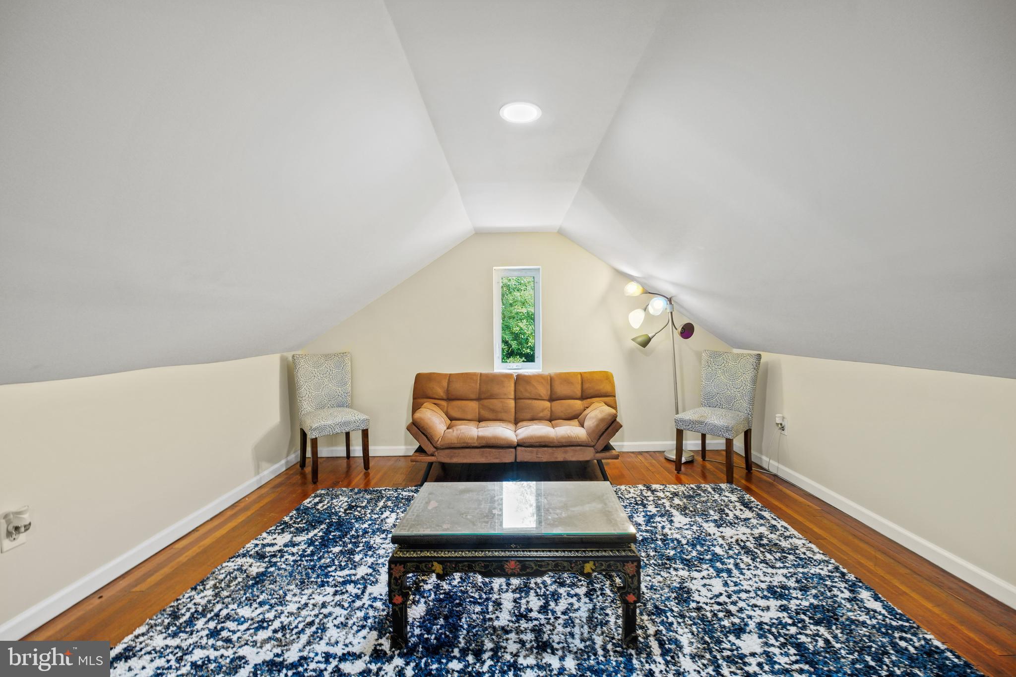 Real estate listing preview #22