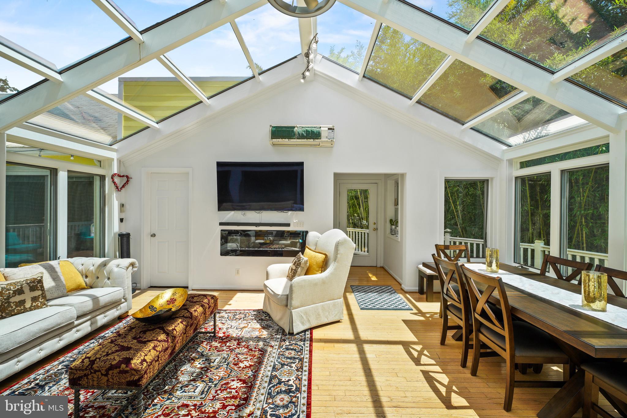 Real estate listing preview #3