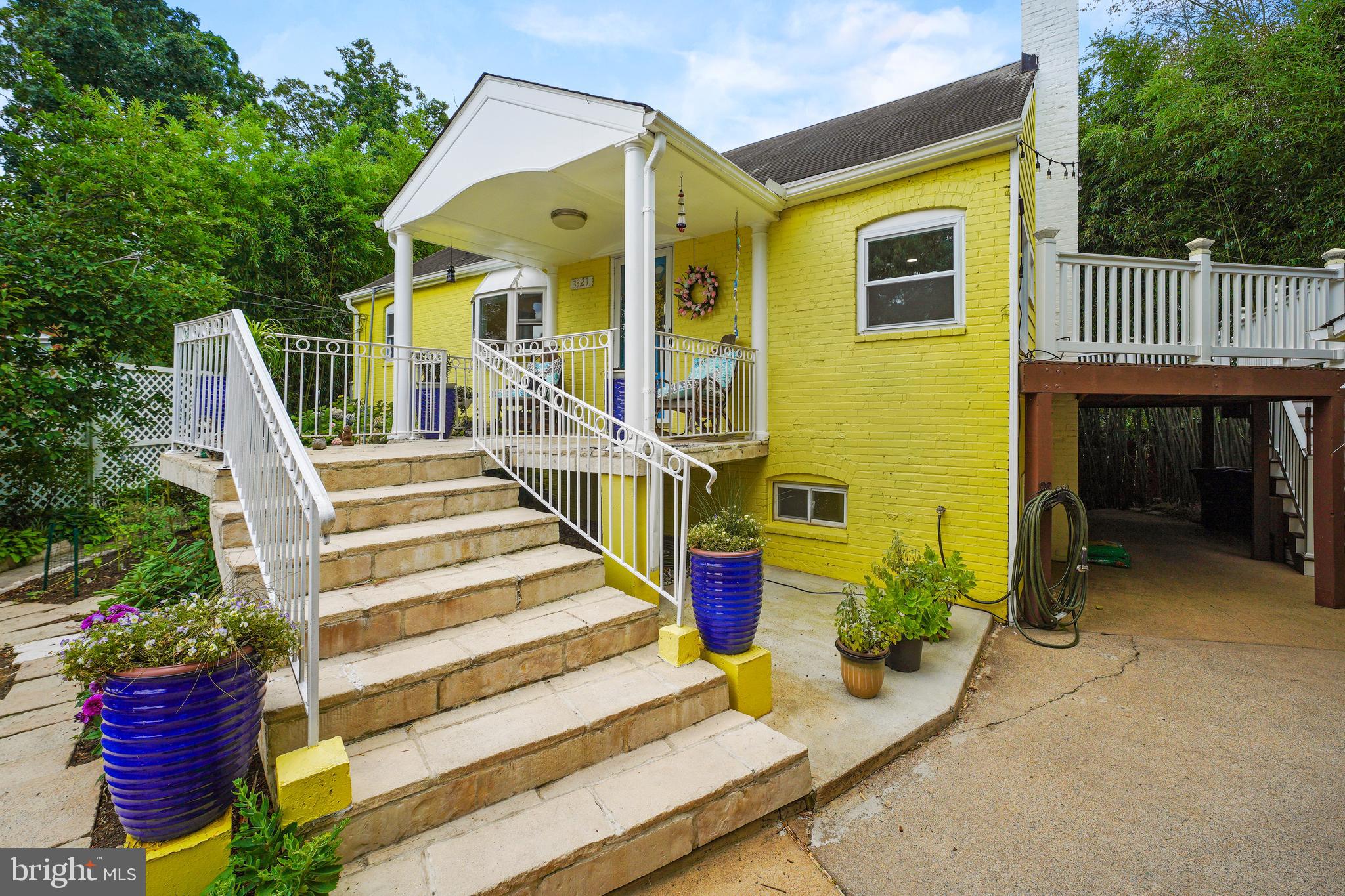 Real estate listing preview #2