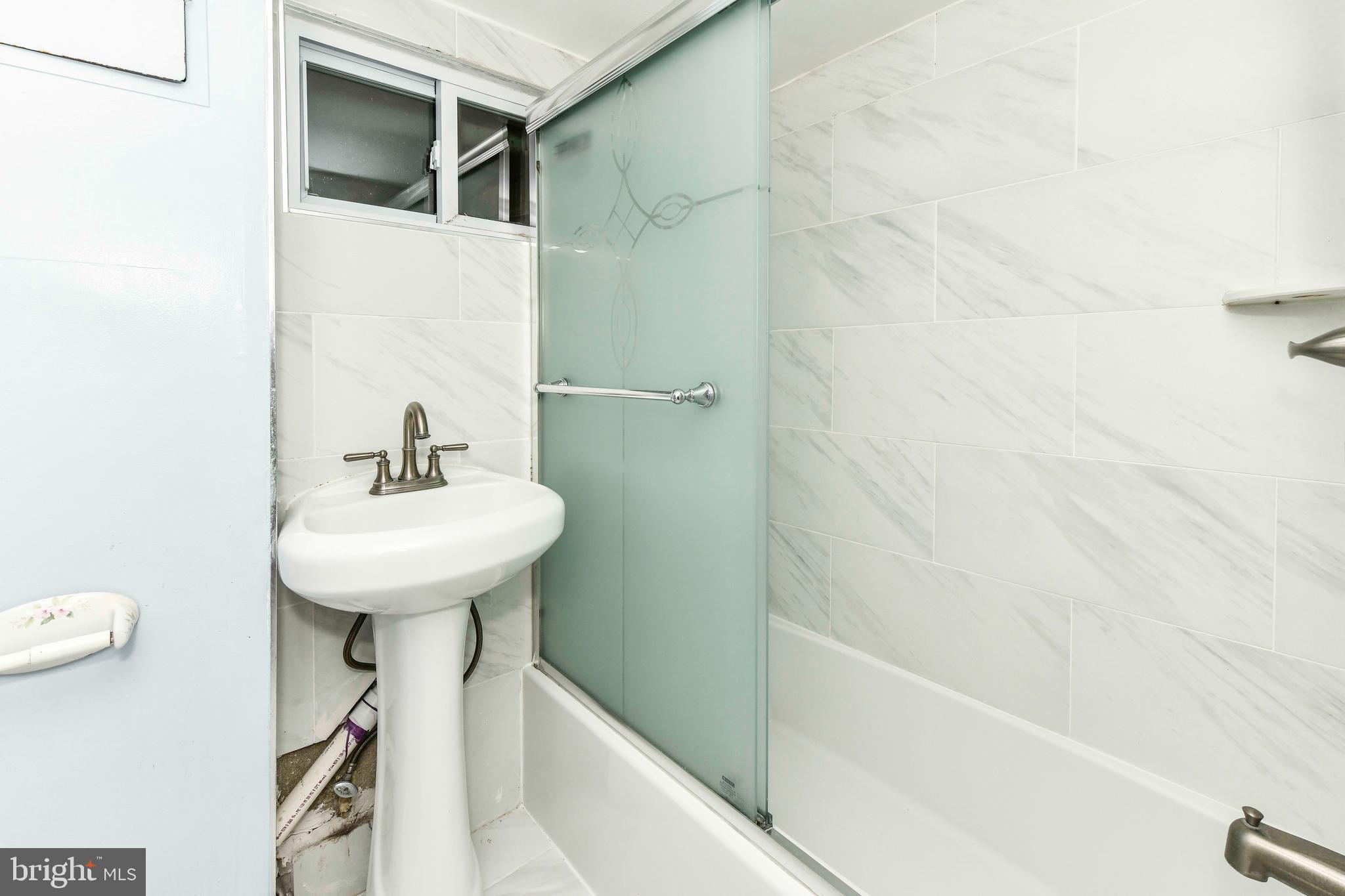 Real estate listing preview #17