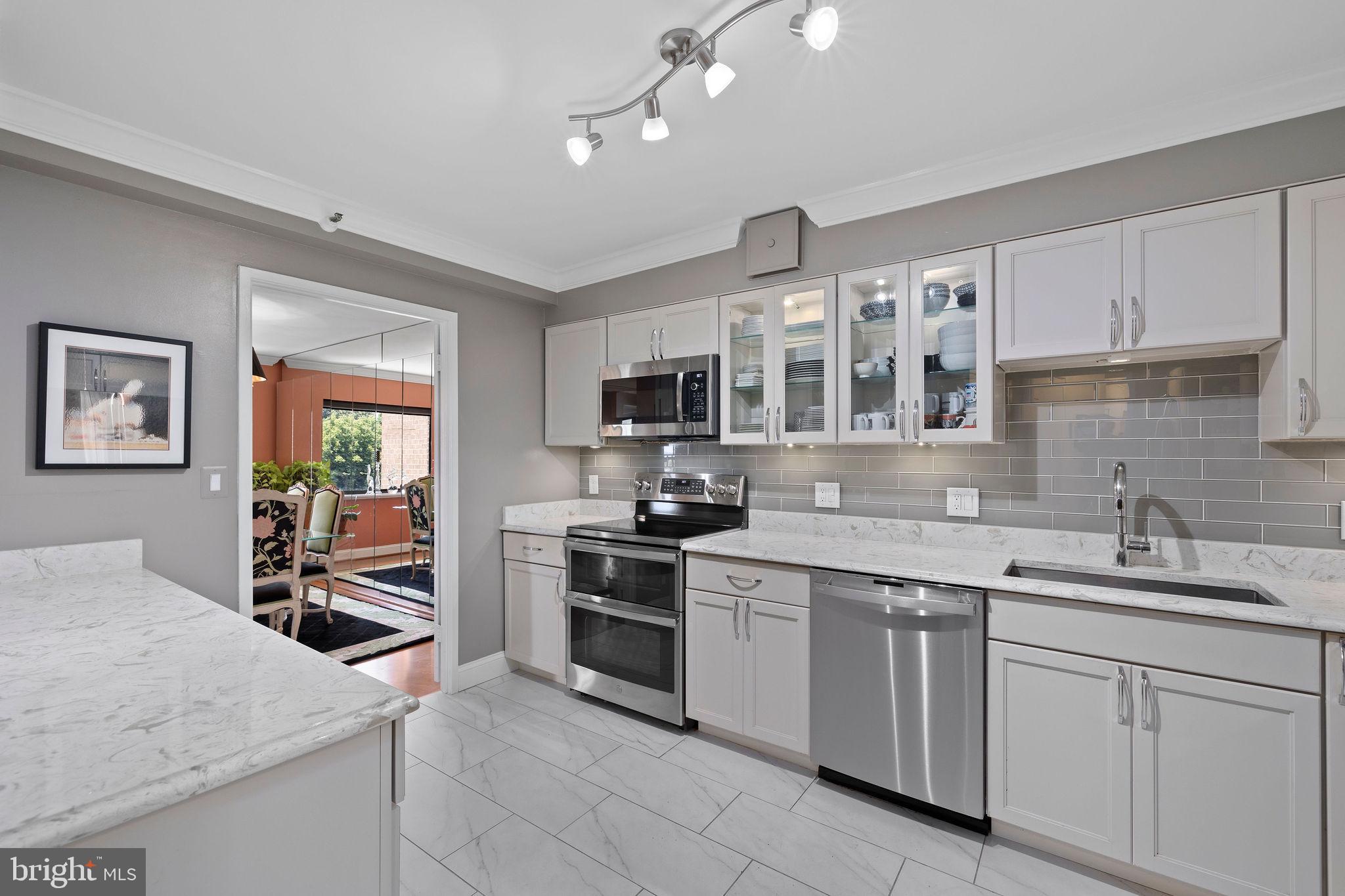 Real estate listing preview #22