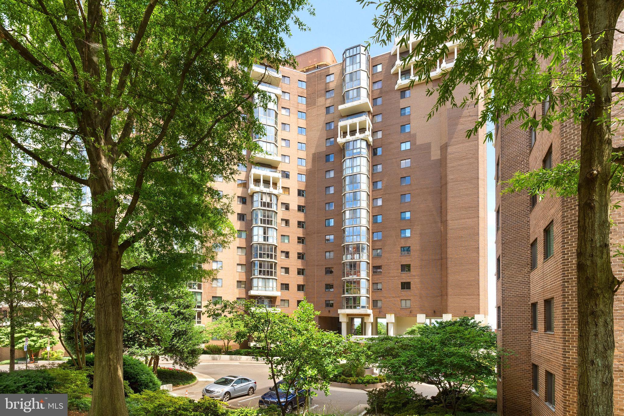 Real estate listing preview #2