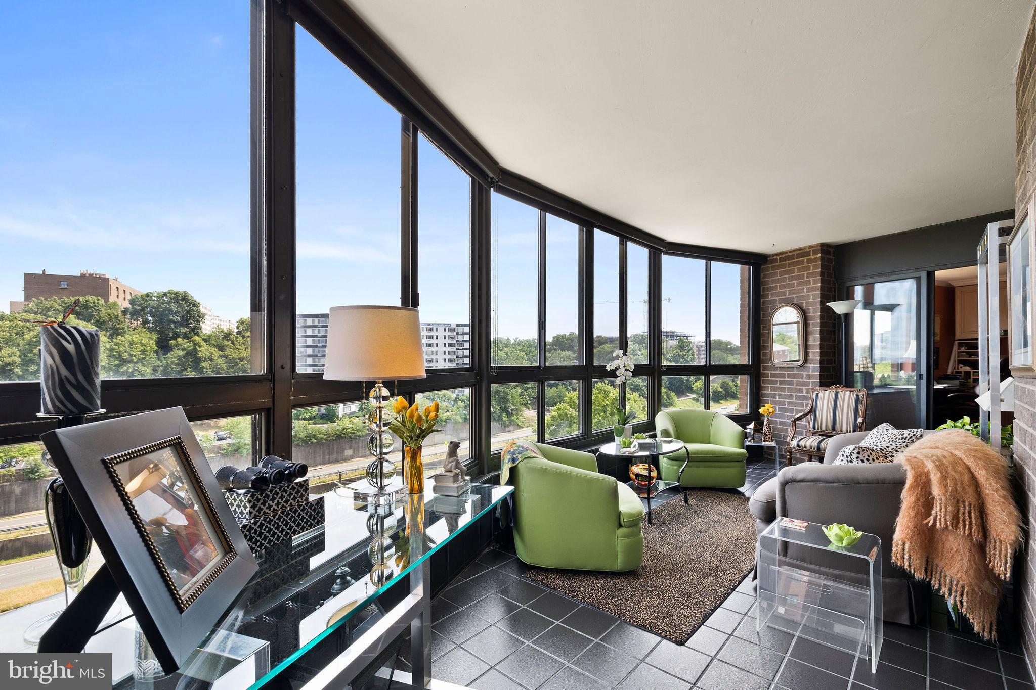 Real estate listing preview #16