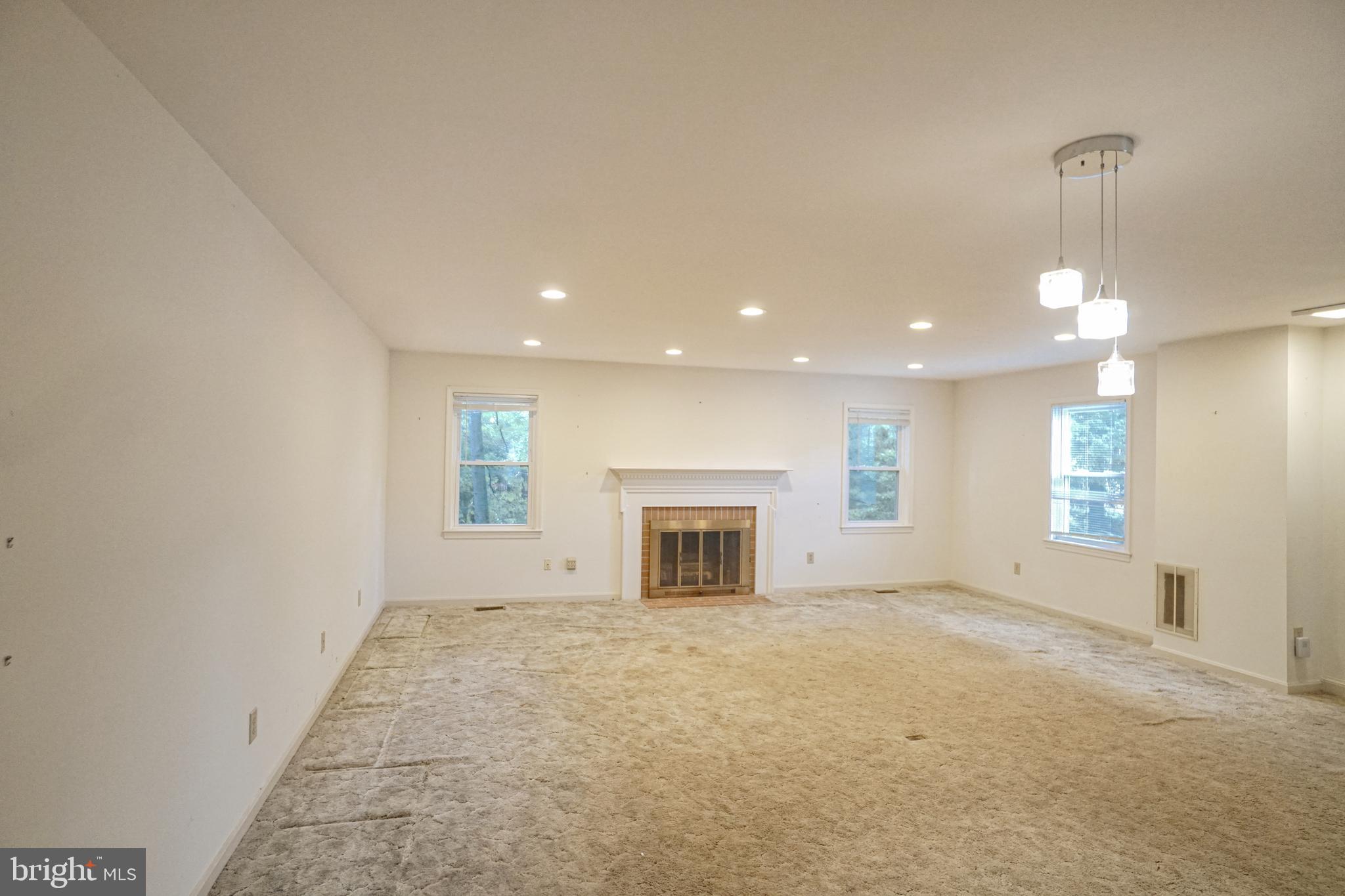 Real estate listing preview #10