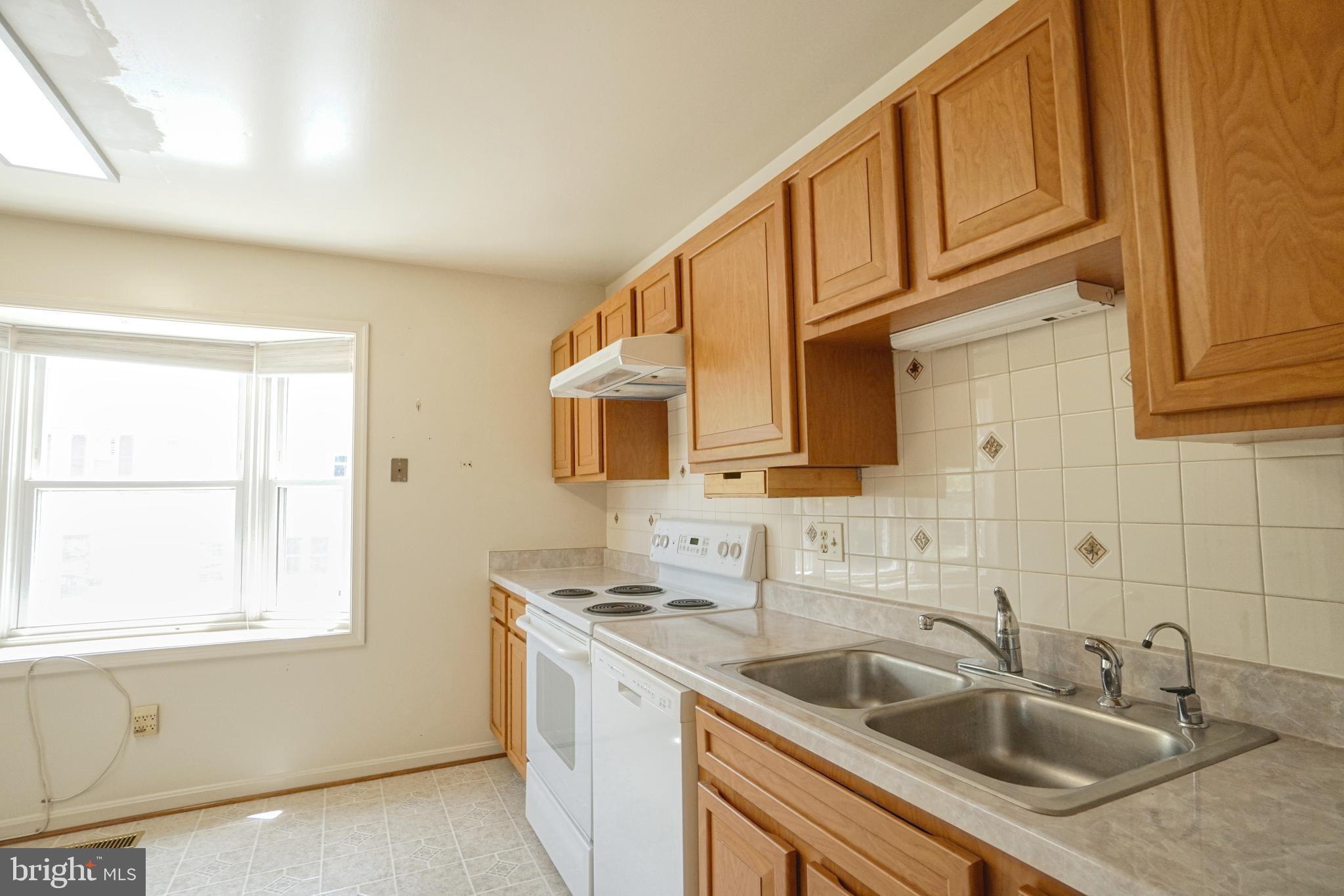 Real estate listing preview #7