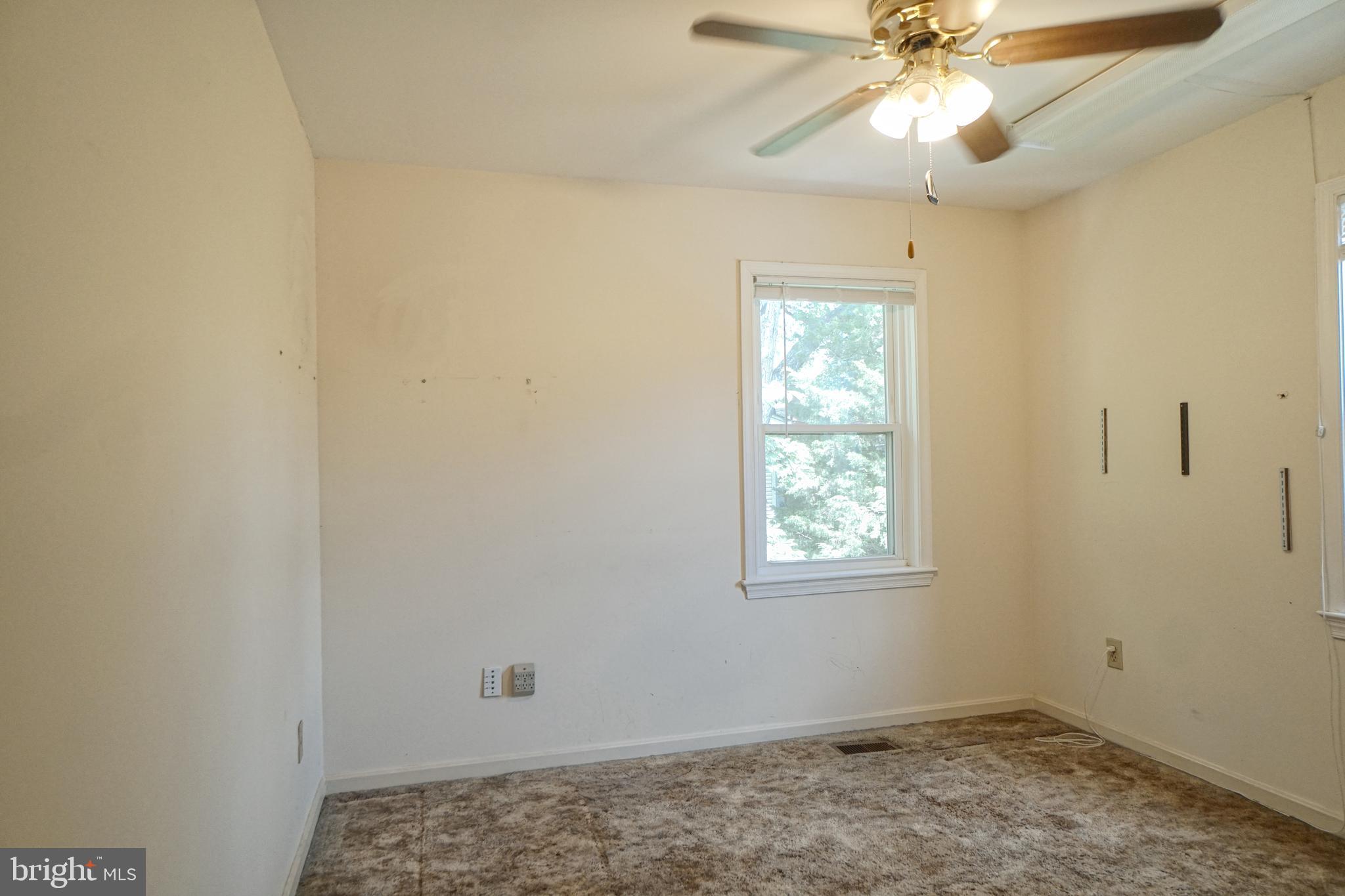 Real estate listing preview #14