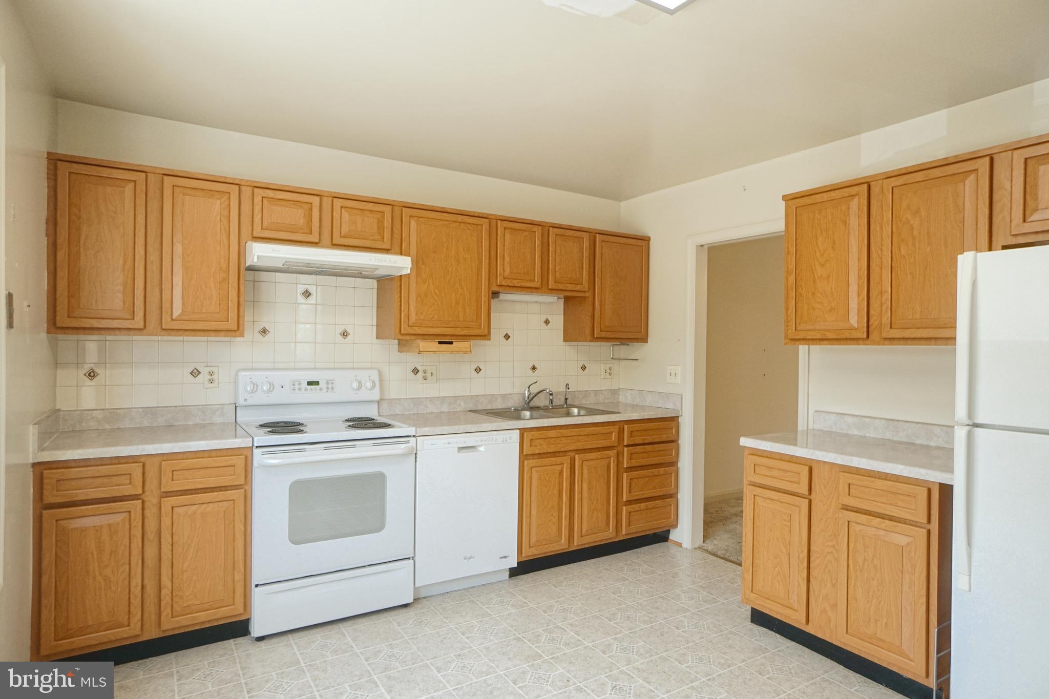 Real estate listing preview #6