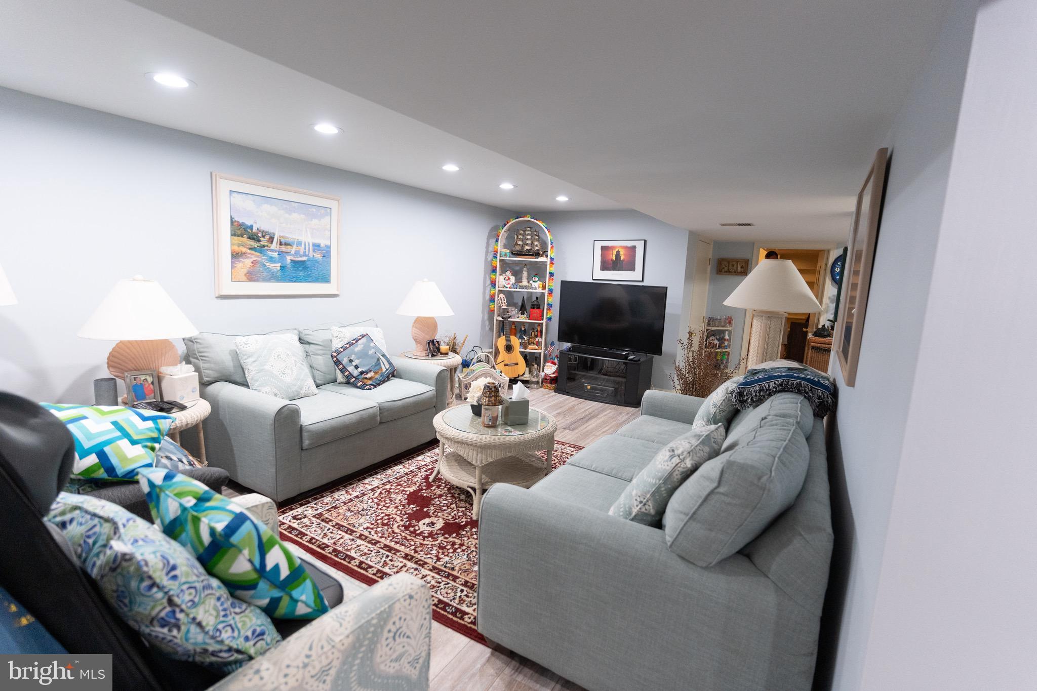 Real estate listing preview #17