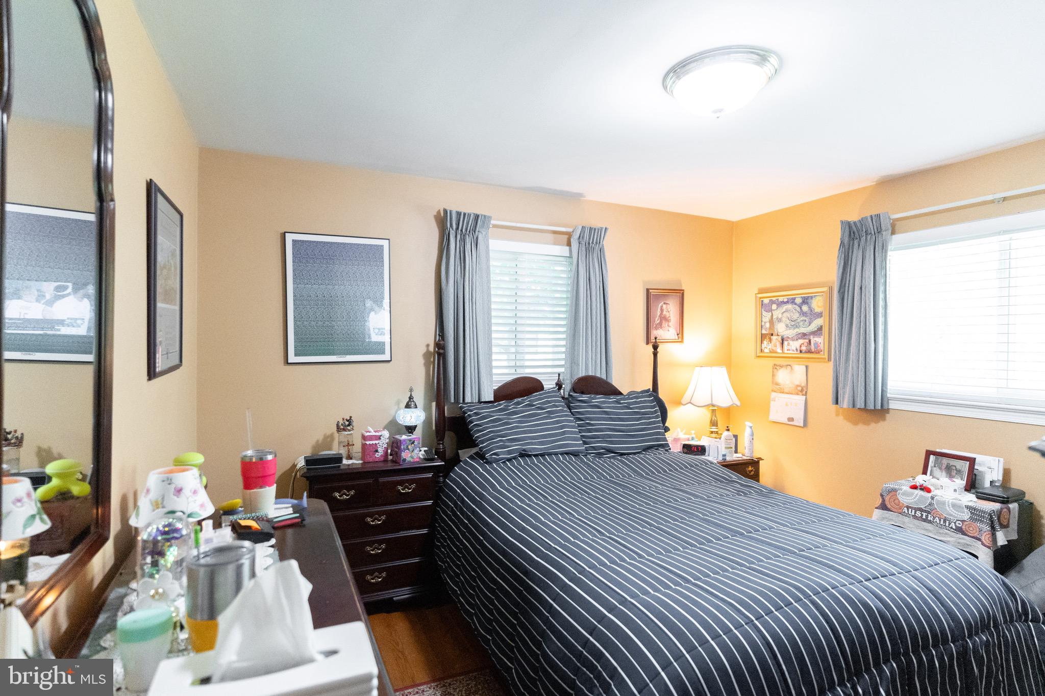 Real estate listing preview #12