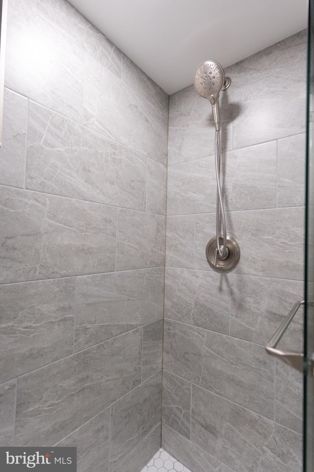 Real estate listing preview #23