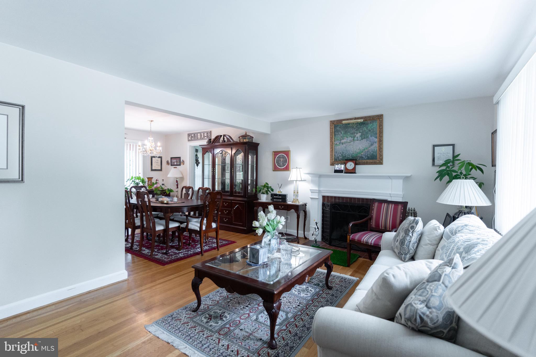 Real estate listing preview #3